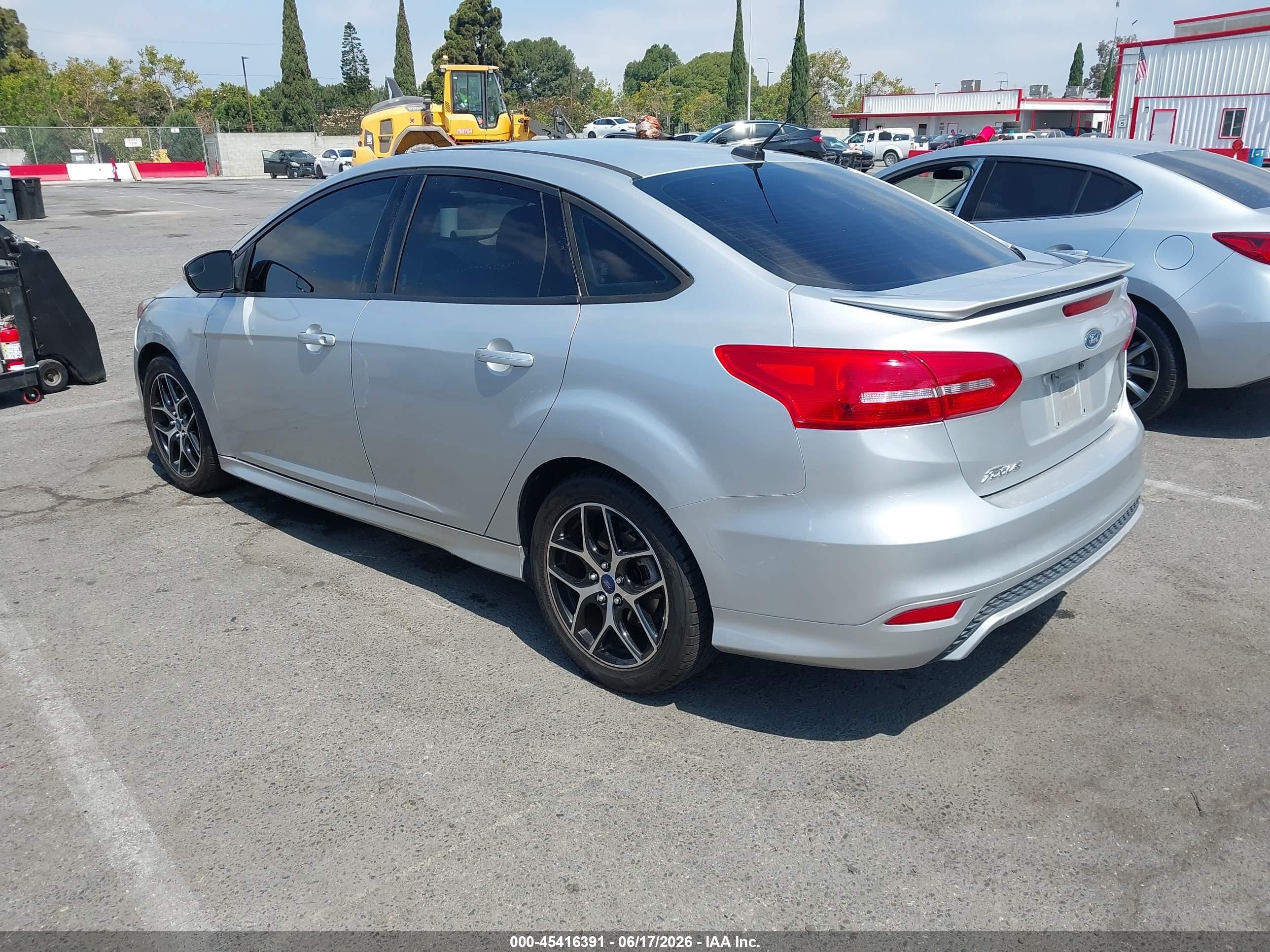2016 Ford Focus VIN 1FADP3F20GL246746 IAAI salvage auction — Normal Wear, Duplicate Paperwork (California), sold $425 on 2026-07-09 (photo 3)