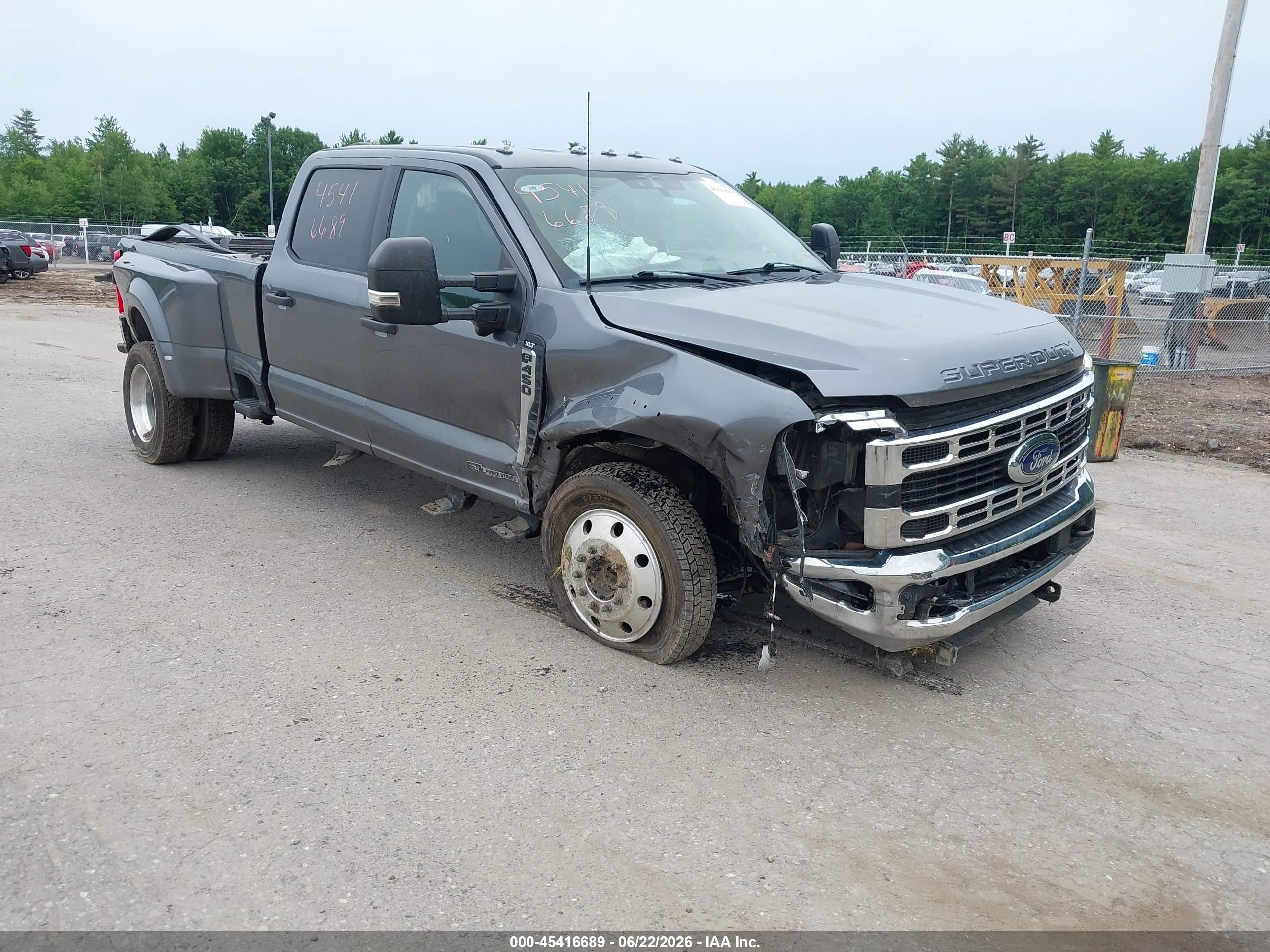 2023 Ford F-450 VIN 1FT8W4DT2PED50322 — IAAI salvage auction photo