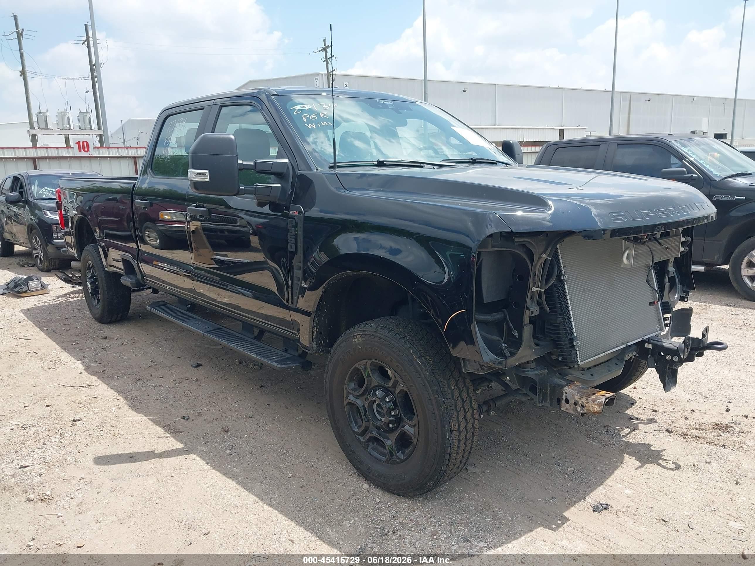 2024 Ford F-350 VIN 1FT8W3BA6REE72485 — IAAI salvage auction photo