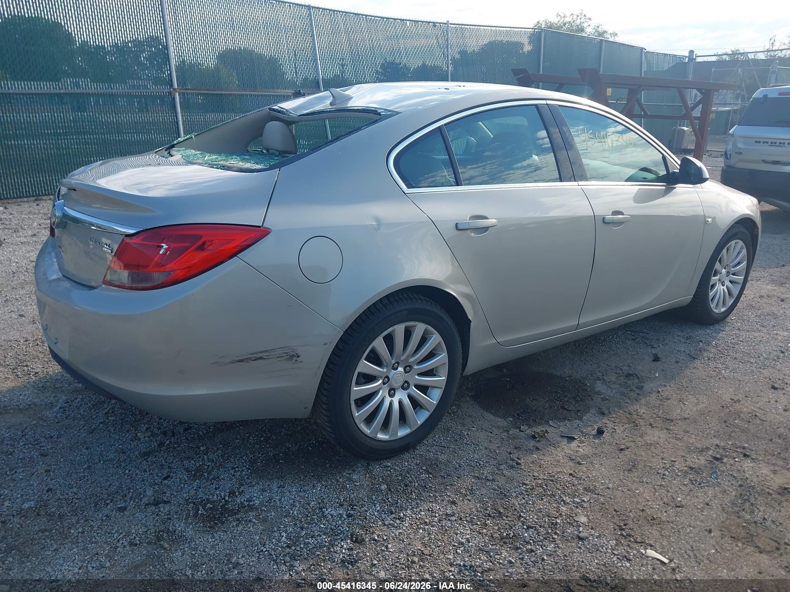 2011 Buick Regal VIN W04GP5EC1B1051833 IAAI salvage auction — Rear End, Salvage (Indiana), sold $1,400 on 2024-05-24 (photo 4)