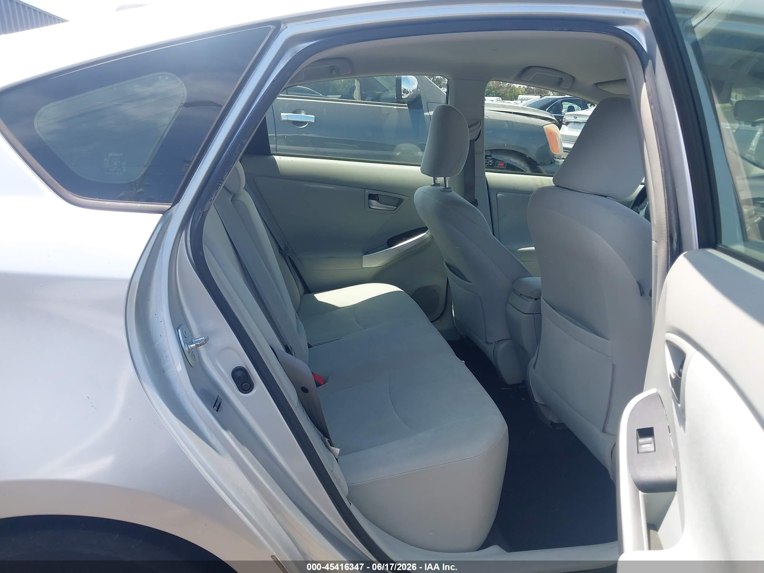 2012 Toyota Prius VIN JTDKN3DU6C5415372 IAAI salvage auction — Normal Wear, Duplicate Paperwork (California), sold $1,050 on 2026-07-02 (photo 8)