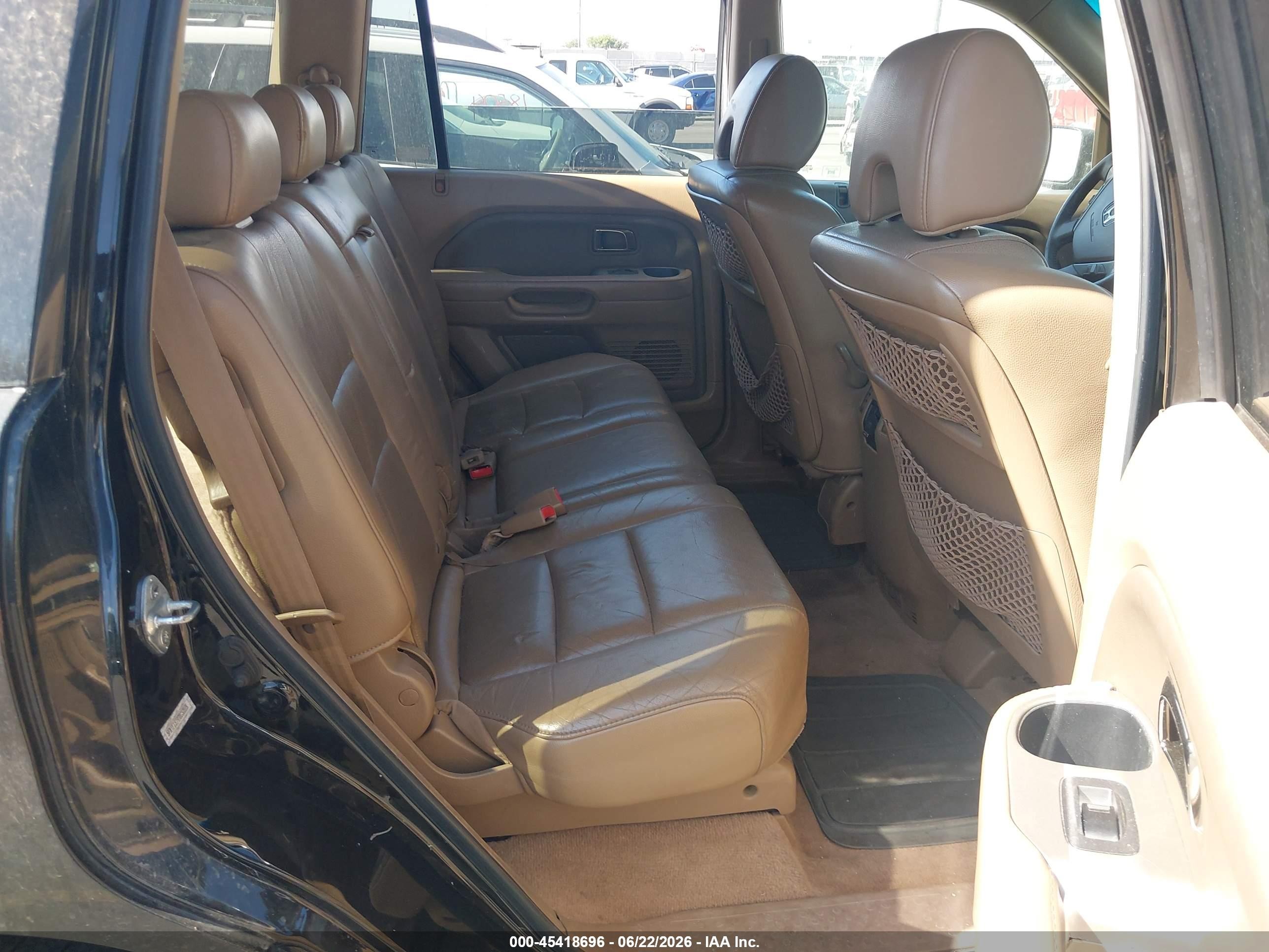 2007 Honda Pilot VIN 5FNYF18797B032885 IAAI salvage auction — Normal Wear, Clear (Utah), sold $350 on 2026-07-09 (photo 8)