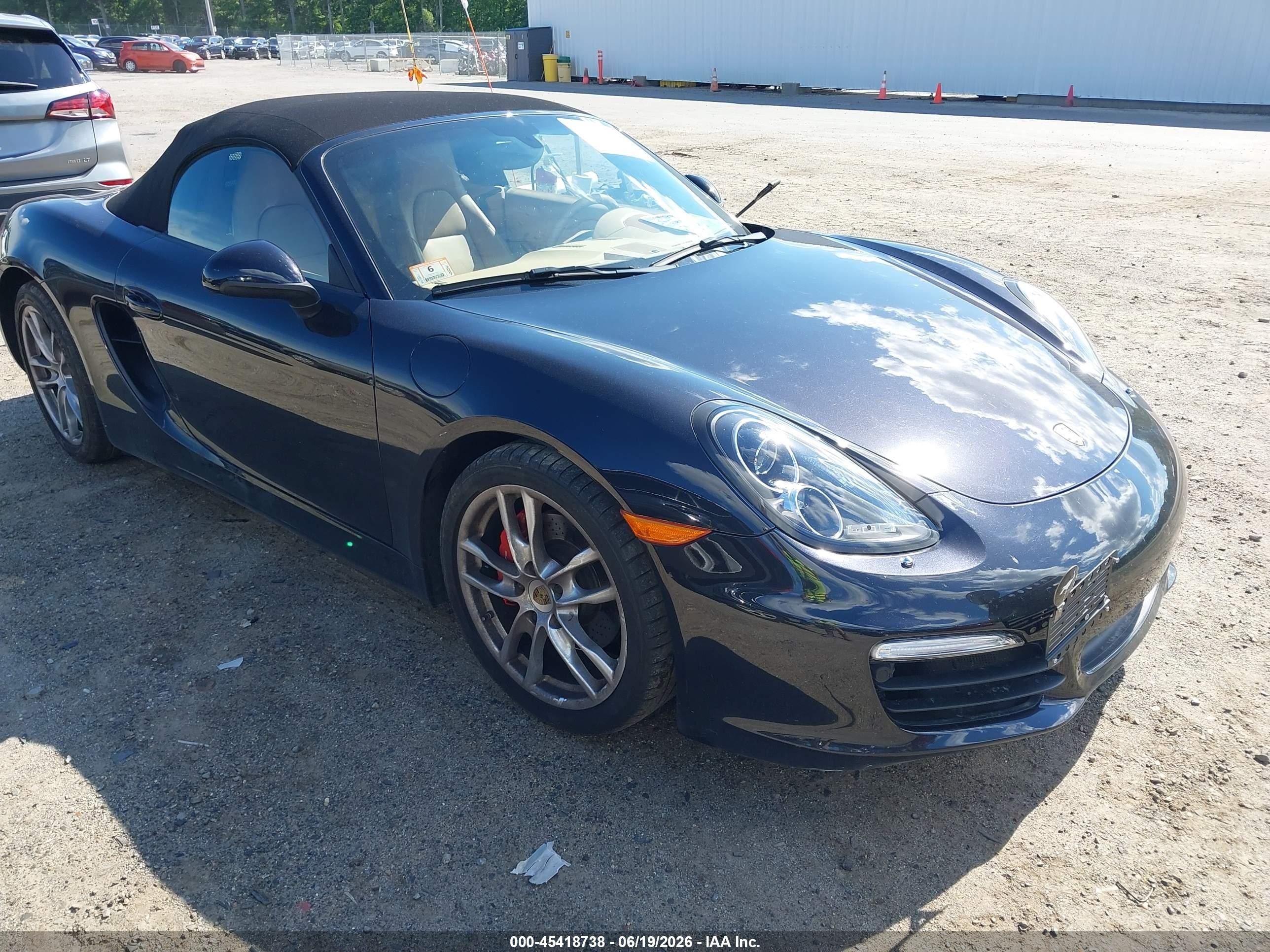 2014 Porsche Boxster VIN WP0CB2A80ES141086 IAAI salvage auction — Rear End, Salvage (Massachusetts), sold $15,100 on 2026-09-05 (photo 1)