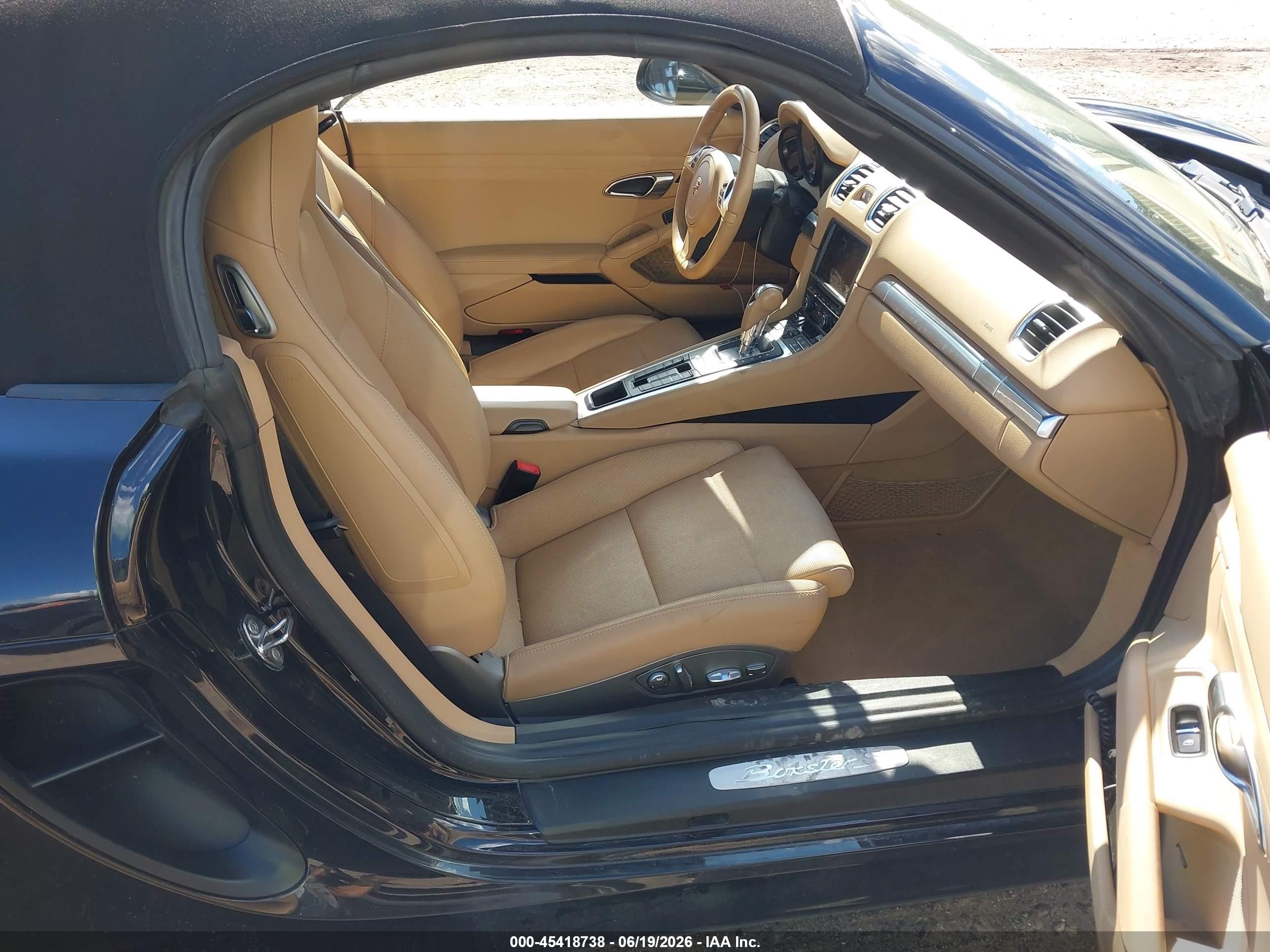 2014 Porsche Boxster VIN WP0CB2A80ES141086 IAAI salvage auction — Rear End, Salvage (Massachusetts), sold $15,100 on 2026-09-05 (photo 5)