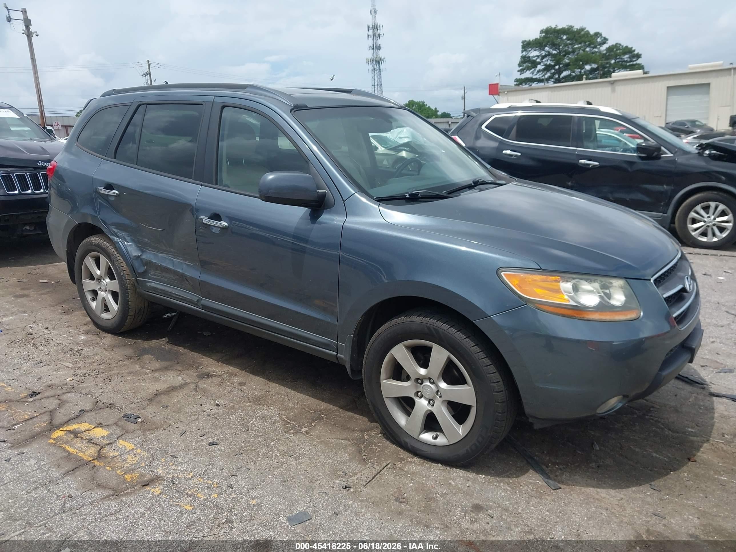 2008 Hyundai Santa Fe VIN 5NMSH13E38H155958 IAAI salvage auction — Side, Salvage (Georgia), sold $1,550 on 2026-07-11 (photo 1)
