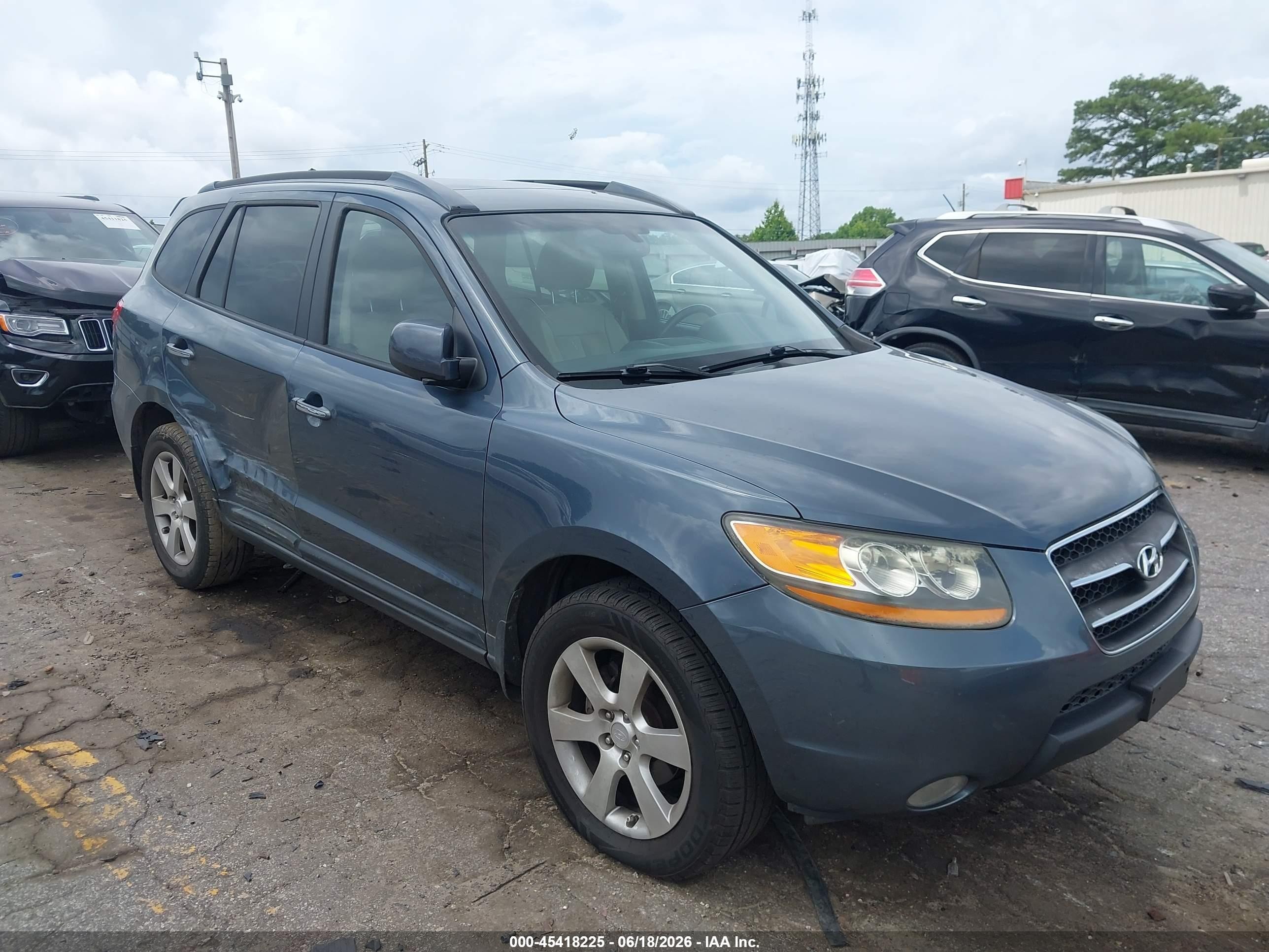 2008 Hyundai Santa Fe VIN 5NMSH13E38H155958 IAAI salvage auction — Side, Salvage (Georgia), sold $1,550 on 2026-07-11 (photo 6)