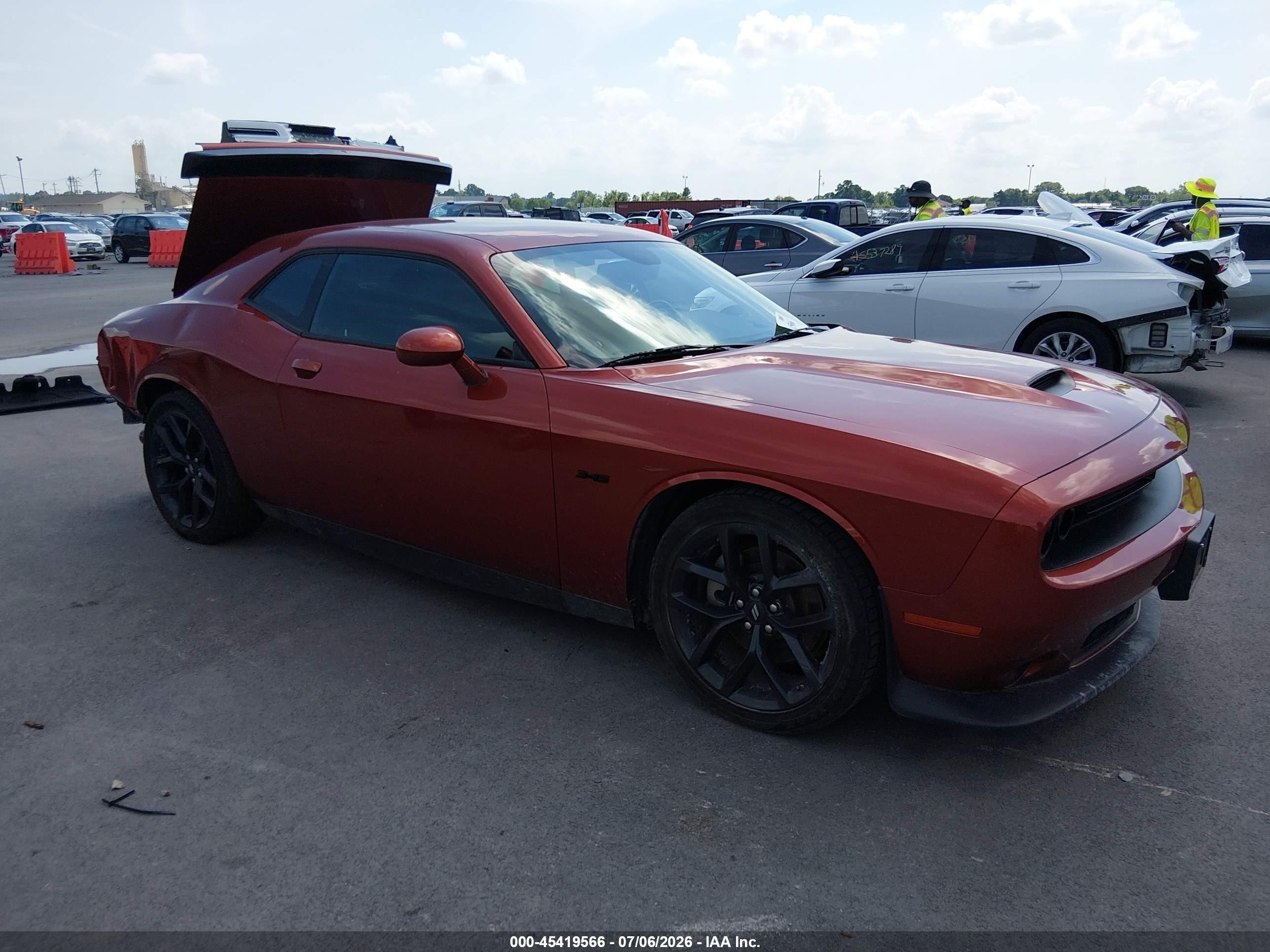 2023 Dodge Challenger VIN 2C3CDZBT1PH648342 — IAAI salvage auction photo