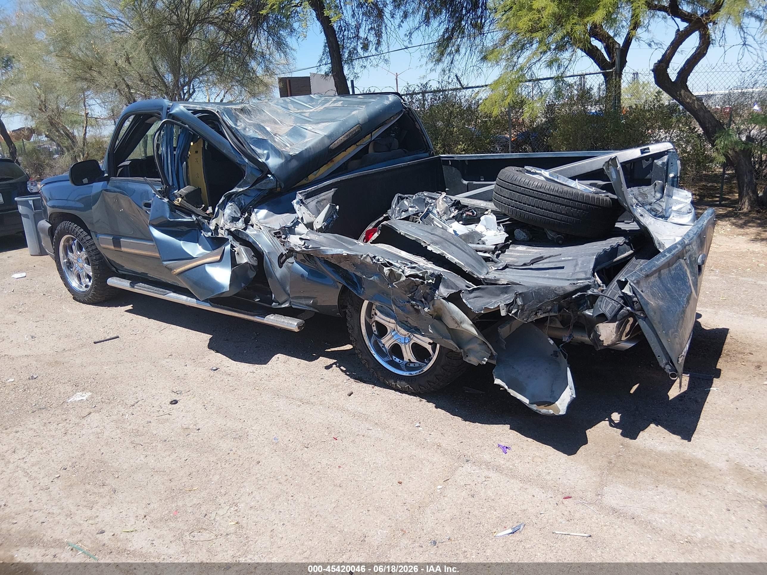 2007 Chevrolet Silverado 1500 VIN 2GCEC13V371158440 IAAI salvage auction — Biohazard/Chemical, Non-Repairable (Arizona), sold $900 on 2026-07-09 (photo 3)
