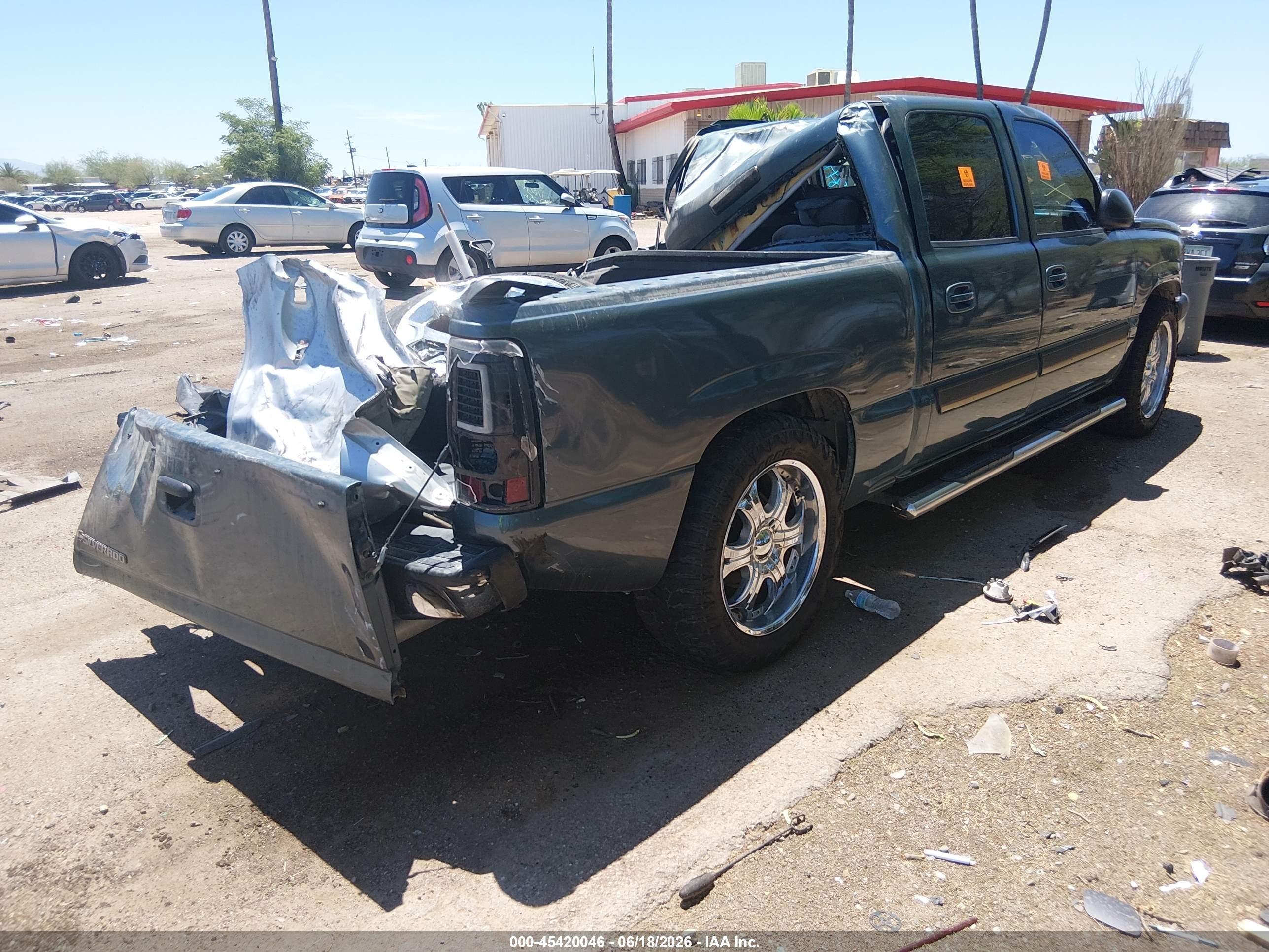 2007 Chevrolet Silverado 1500 VIN 2GCEC13V371158440 IAAI salvage auction — Biohazard/Chemical, Non-Repairable (Arizona), sold $900 on 2026-07-09 (photo 4)