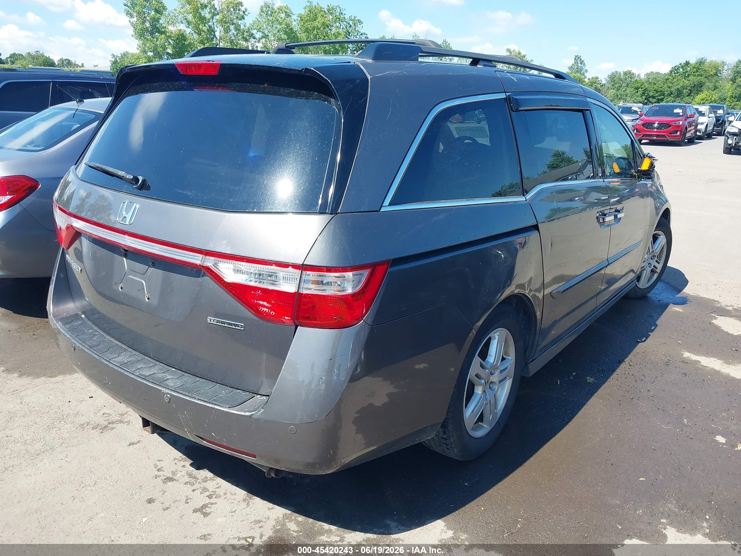 2012 Honda Odyssey VIN 5FNRL5H92CB034607 IAAI salvage auction — Top/Roof, Salvage (Ohio), sold $1,250 on 2026-07-10 (photo 4)