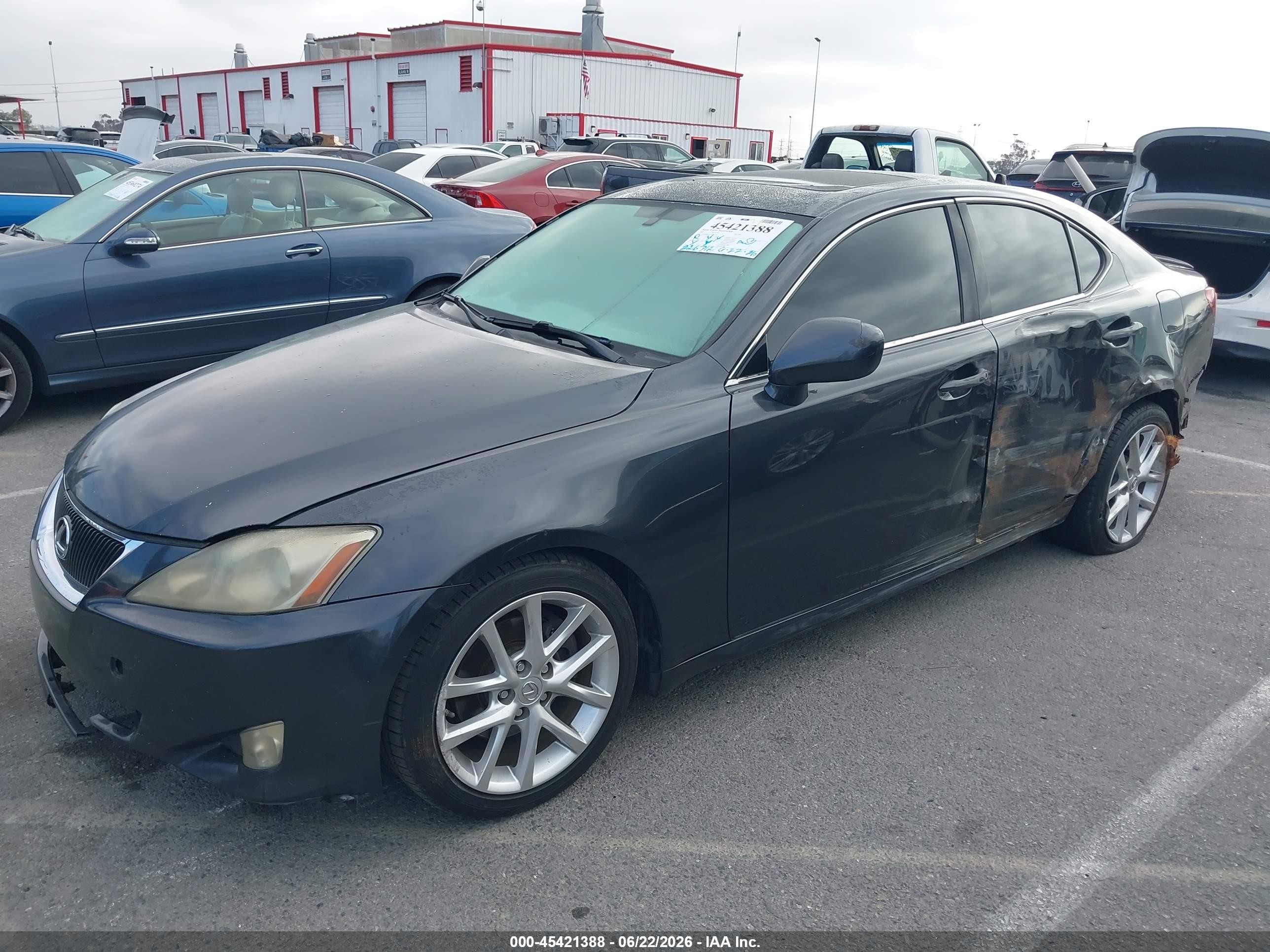 2007 Lexus IS 250 VIN JTHBK262475030279 IAAI salvage auction — Side, Salvage (California), sold $350 on 2026-07-09 (photo 2)