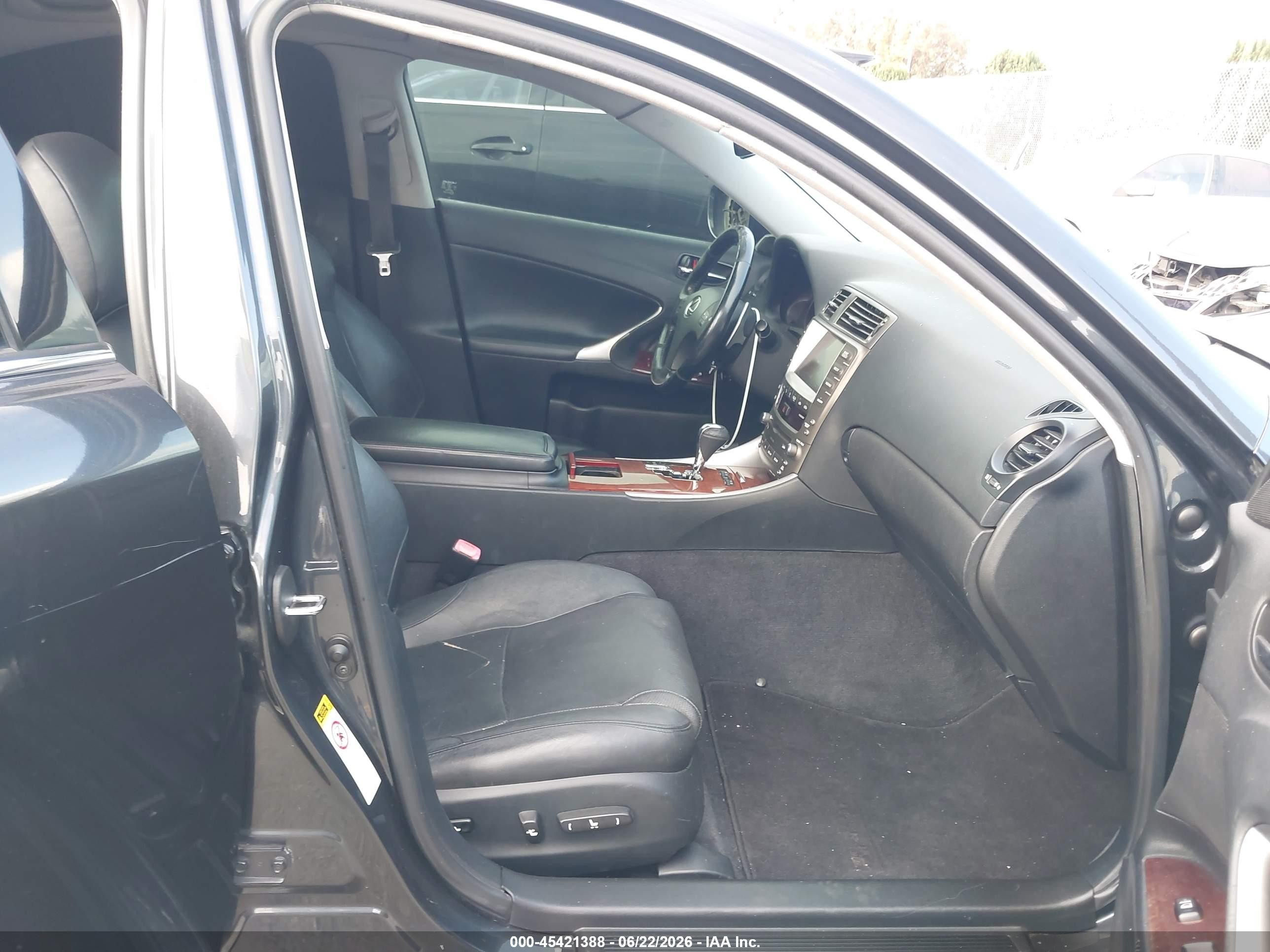 2007 Lexus IS 250 VIN JTHBK262475030279 IAAI salvage auction — Side, Salvage (California), sold $350 on 2026-07-09 (photo 5)