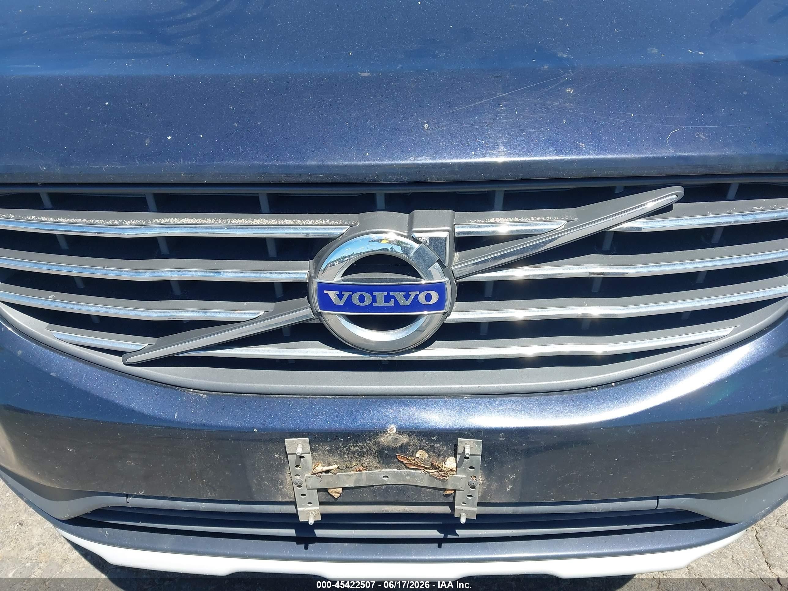 2016 Volvo XC60 VIN YV440MDK8G2837921 IAAI salvage auction — Normal Wear, Clear-Dealer Only (Oregon), sold $975 on 2026-07-09 (photo 6)
