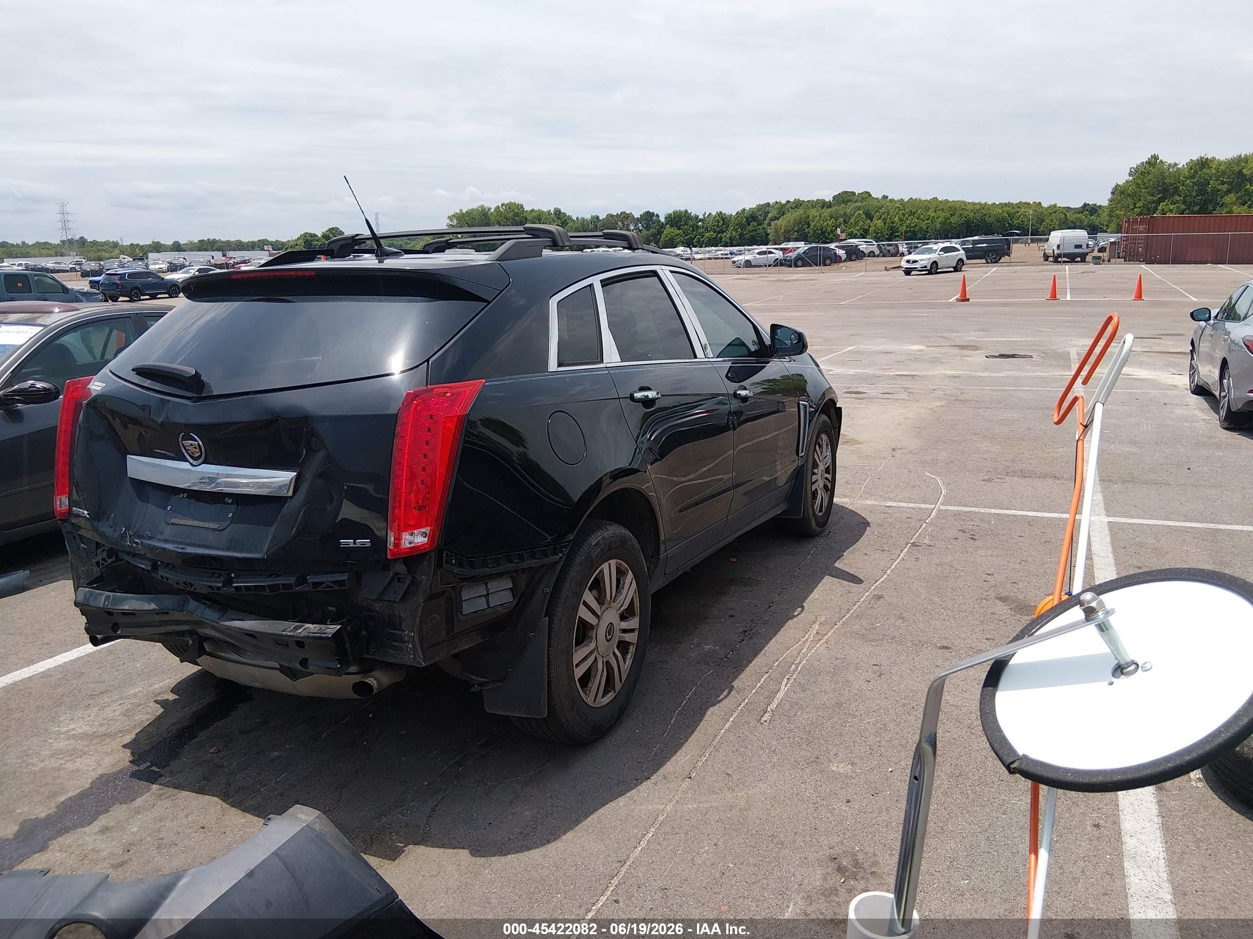 2014 Cadillac Srx VIN 3GYFNAE3XES524254 IAAI salvage auction — Front End, Clear (Tennessee), sold $1,300 on 2026-10-02 (photo 4)
