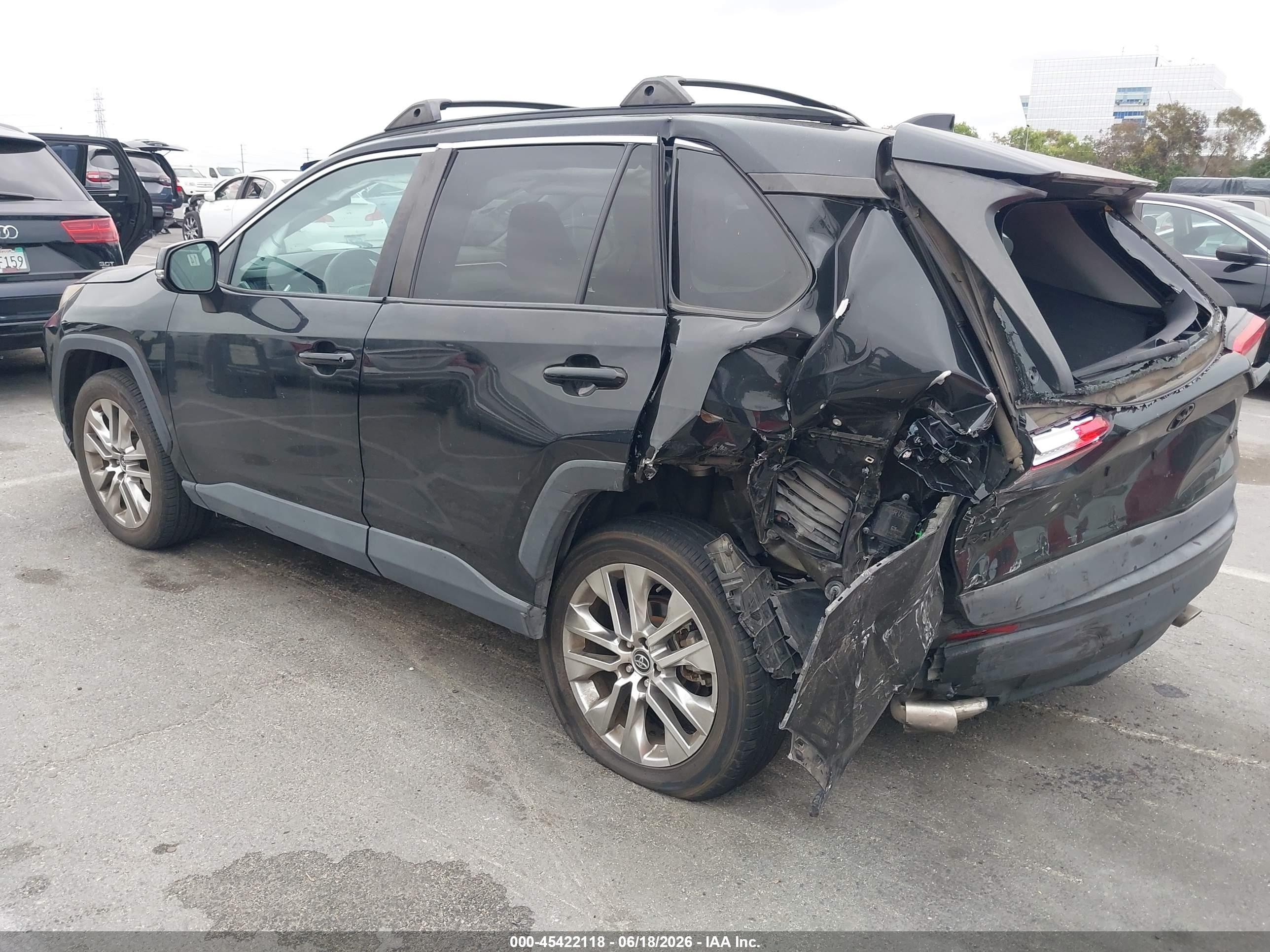 2020 Toyota RAV4 VIN 2T3C1RFV5LW087511 IAAI salvage auction — Rear End, Salvage (California), sold $6,500 on 2026-07-02 (photo 3)