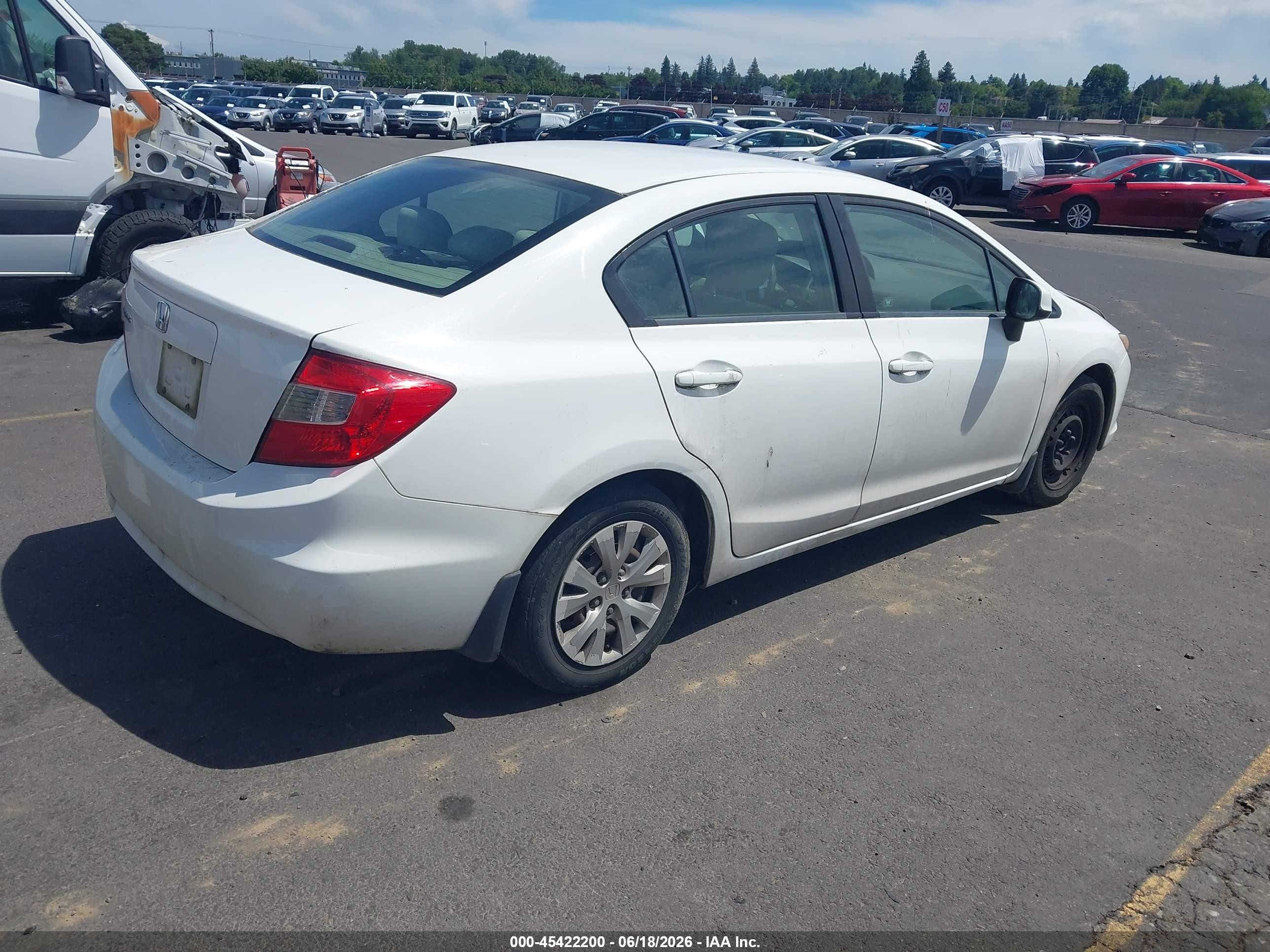 2012 Honda Civic VIN 19XFB2F5XCE330775 IAAI salvage auction — Normal Wear, Clear-Dealer Only (Montana), sold $175 on 2026-07-09 (photo 4)
