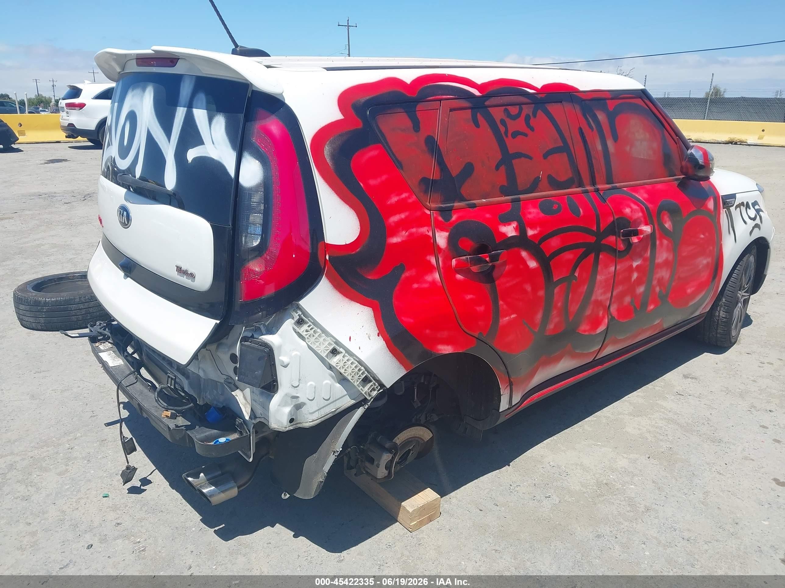 2019 Kia Soul VIN KNDJX3AA8K7019012 IAAI salvage auction — Normal Wear, Clear - Dealer Only (California), sold $550 on 2026-07-09 (photo 4)