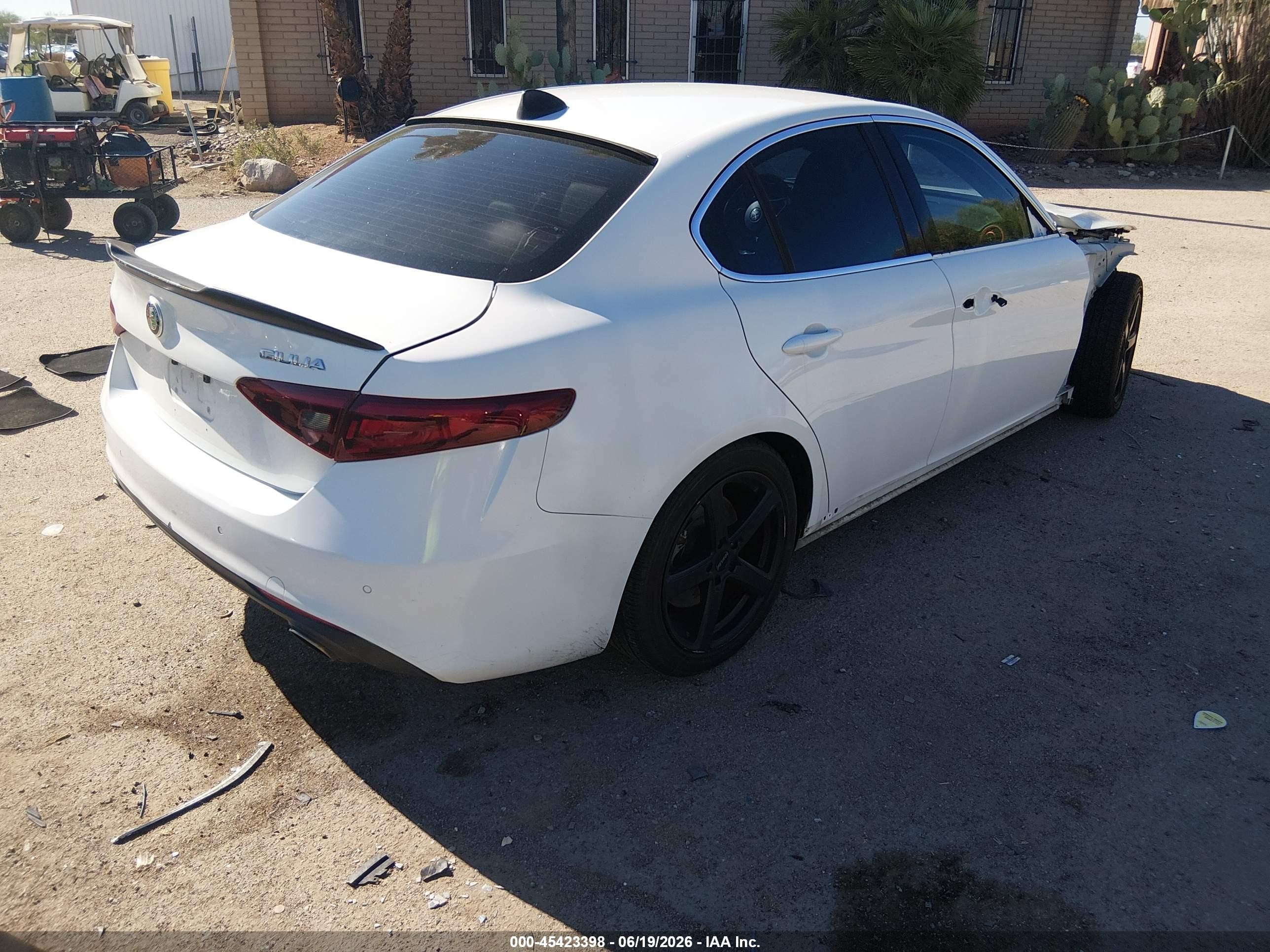 2017 Alfa romeo Giulia VIN ZARFAEBN6H7553869 IAAI salvage auction — Front End, Salvage (Arizona), sold $2,800 on 2026-09-06 (photo 4)