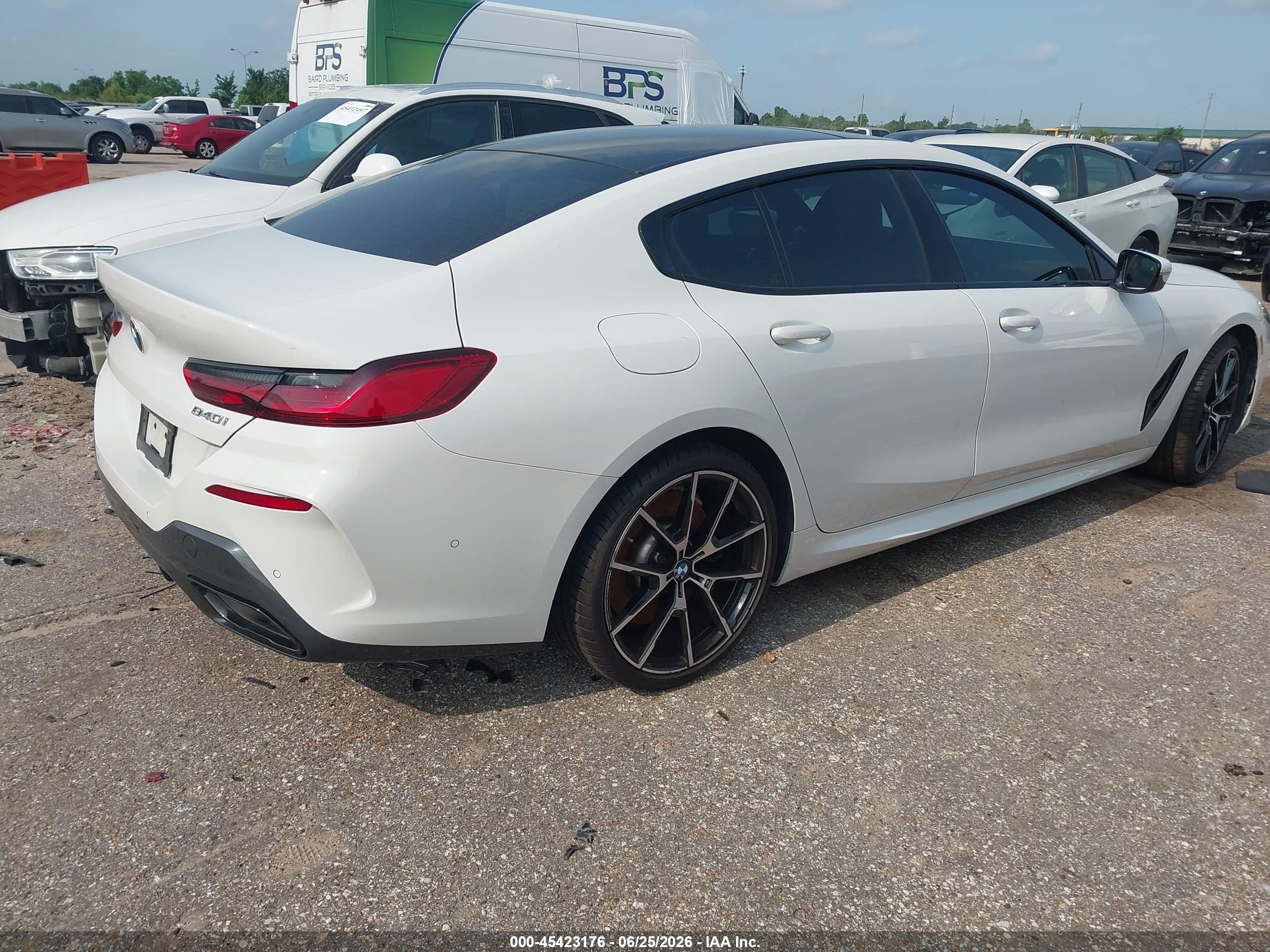 2024 BMW 8er VIN WBAGV2C00RCR92091 IAAI salvage auction — Electrical, Salvage (Texas), sold $31,150 on 2026-08-03 (photo 4)