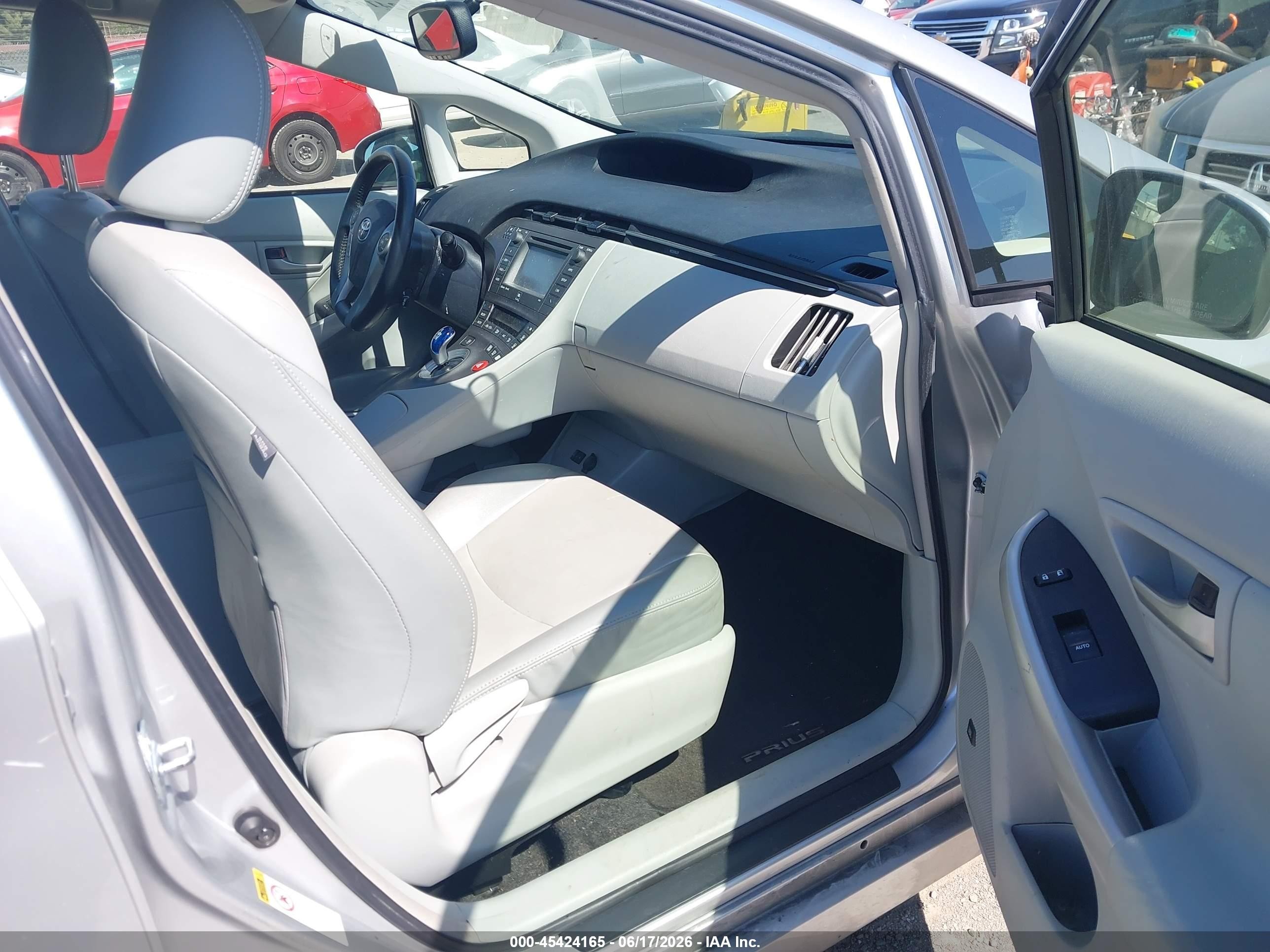 2012 Toyota Prius VIN JTDKN3DU4C5416794 IAAI salvage auction — Normal Wear, Clear - Dealer Only (California), sold $3,750 on 2026-07-09 (photo 5)