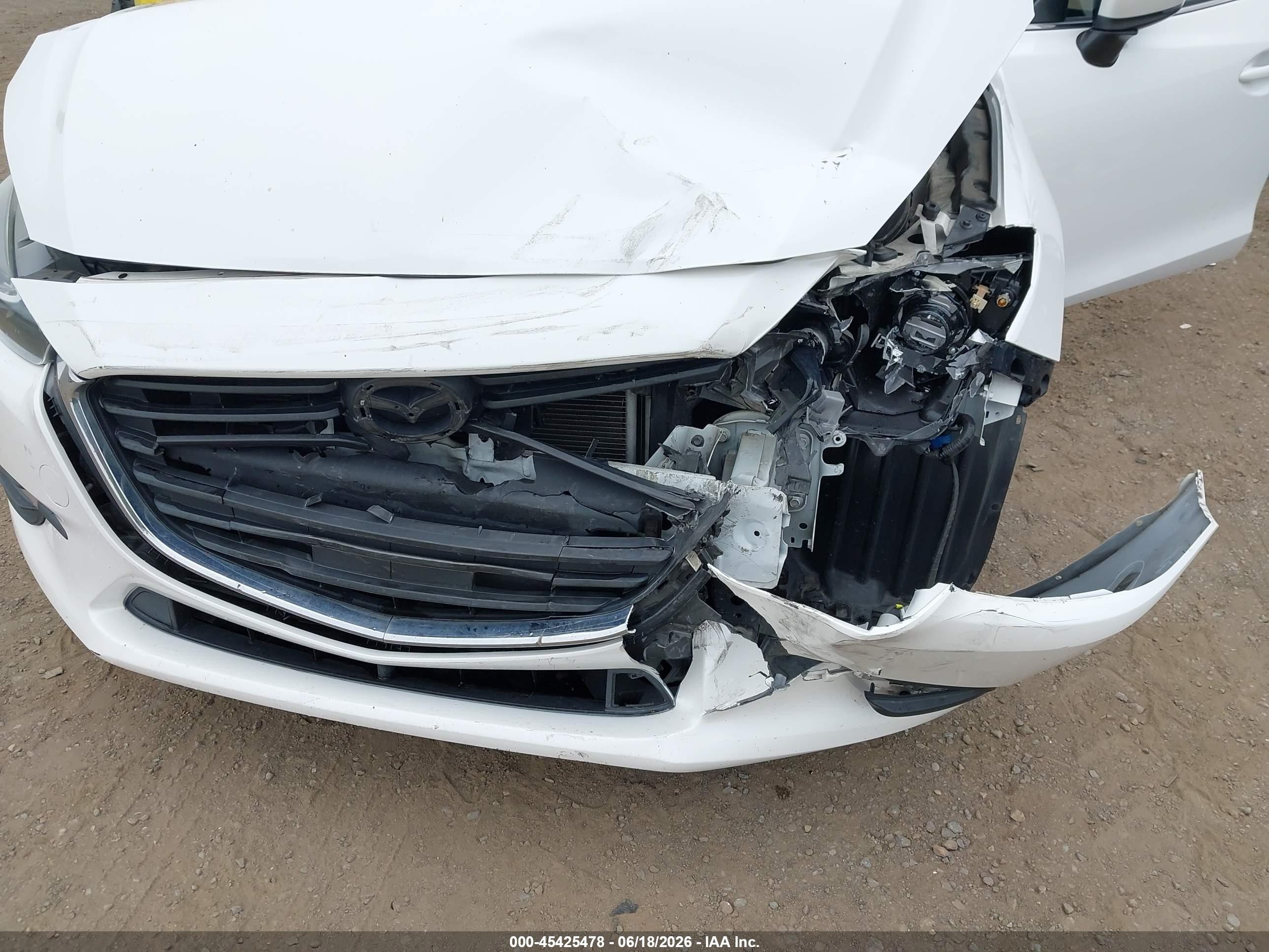 2018 Mazda 3 VIN 3MZBN1L32JM274673 IAAI salvage auction — Unknown, Salvage (California), sold $2,200 on 2026-09-26 (photo 6)