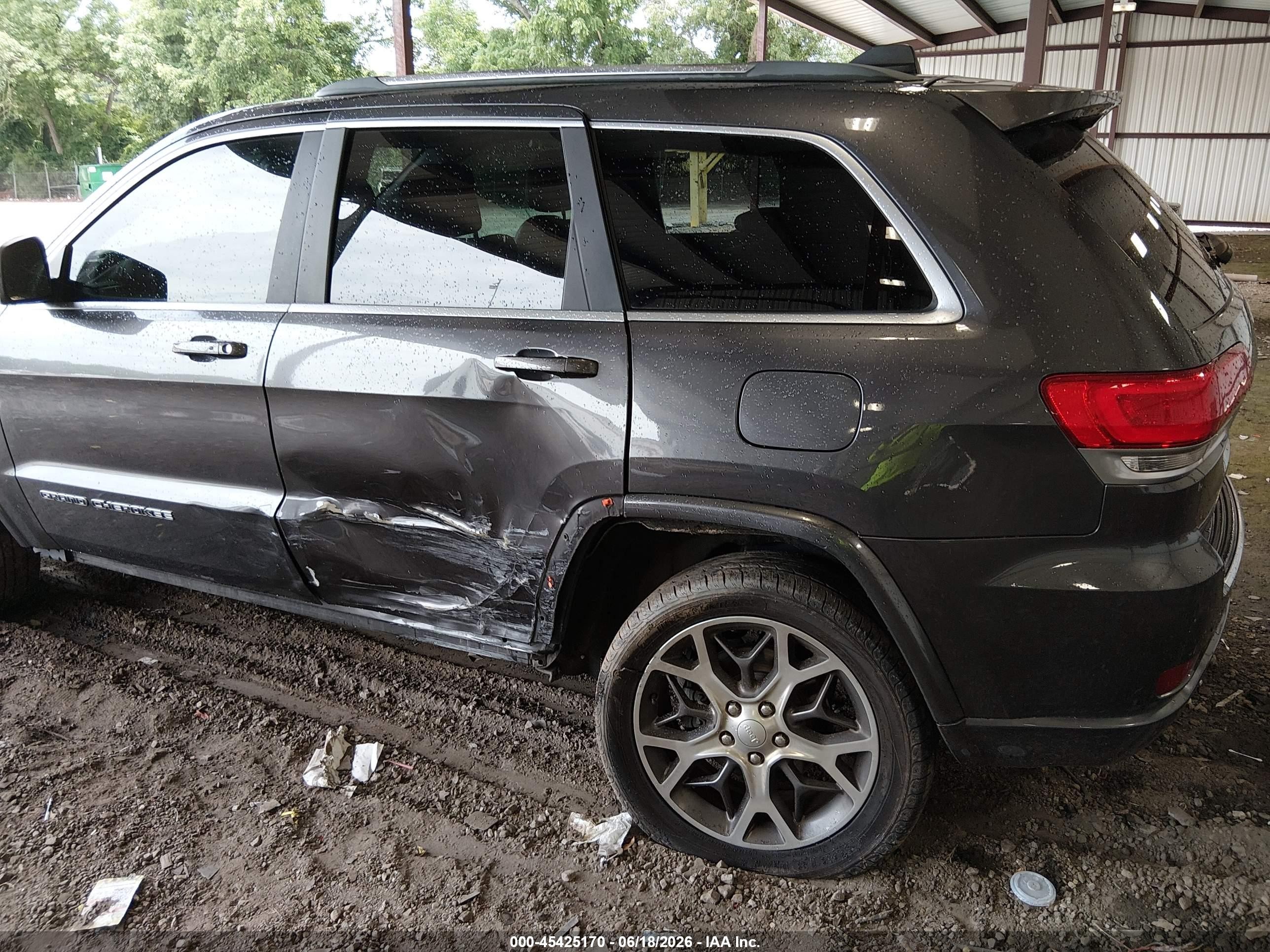 2018 Jeep Grand cherokee VIN 1C4RJEBG6JC113835 IAAI salvage auction — Side, Salvage (Georgia), sold $5,050 on 2026-09-04 (photo 6)