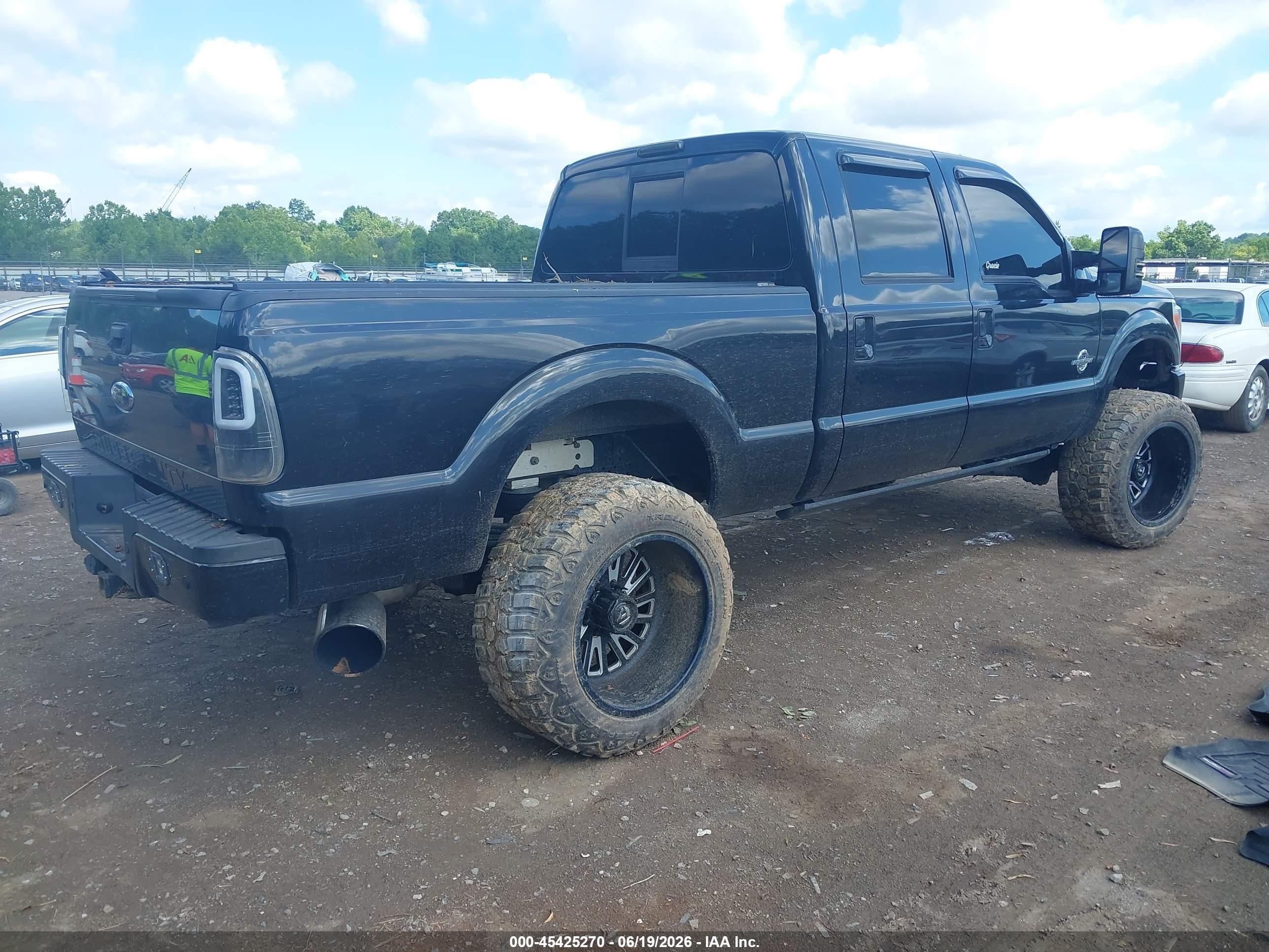 2011 Ford F-550 Super Duty VIN 1FT7W2BT1BEA06377 IAAI salvage auction — Water/Flood, Salvage (Tennessee), sold $5,700 on 2026-07-08 (photo 4)