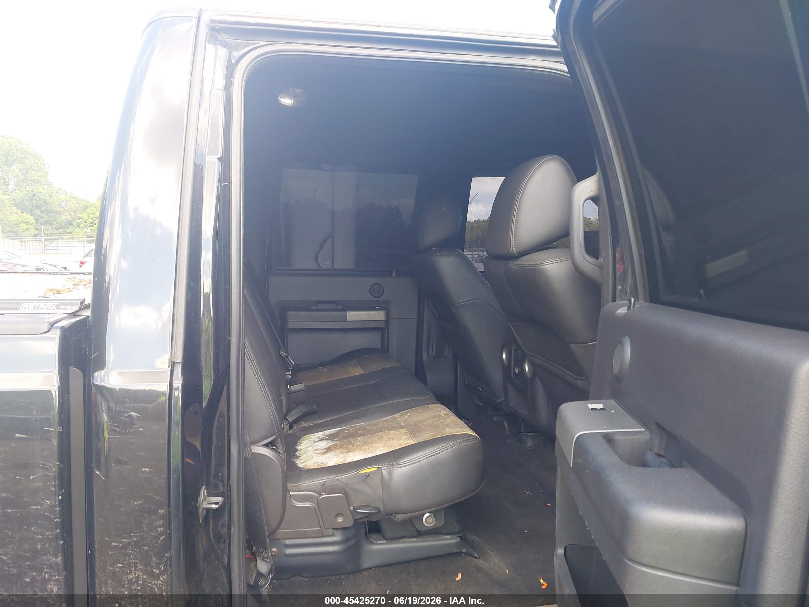 2011 Ford F-550 Super Duty VIN 1FT7W2BT1BEA06377 IAAI salvage auction — Water/Flood, Salvage (Tennessee), sold $5,700 on 2026-07-08 (photo 8)