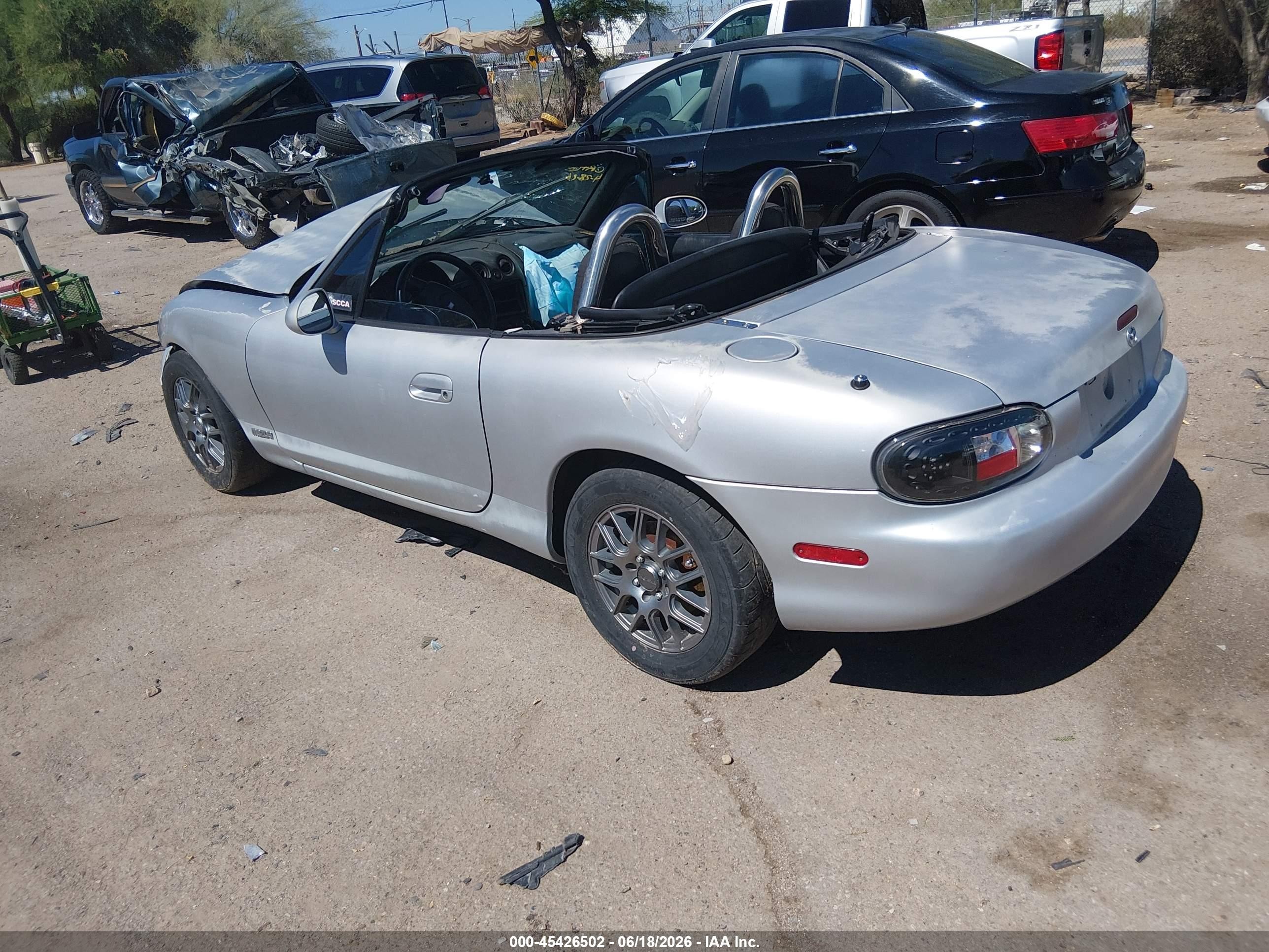 2000 Mazda MX-5 Miata VIN JM1NB3538Y0149661 IAAI salvage auction — Front End, Salvage (Arizona), sold $525 on 2026-07-03 (photo 3)