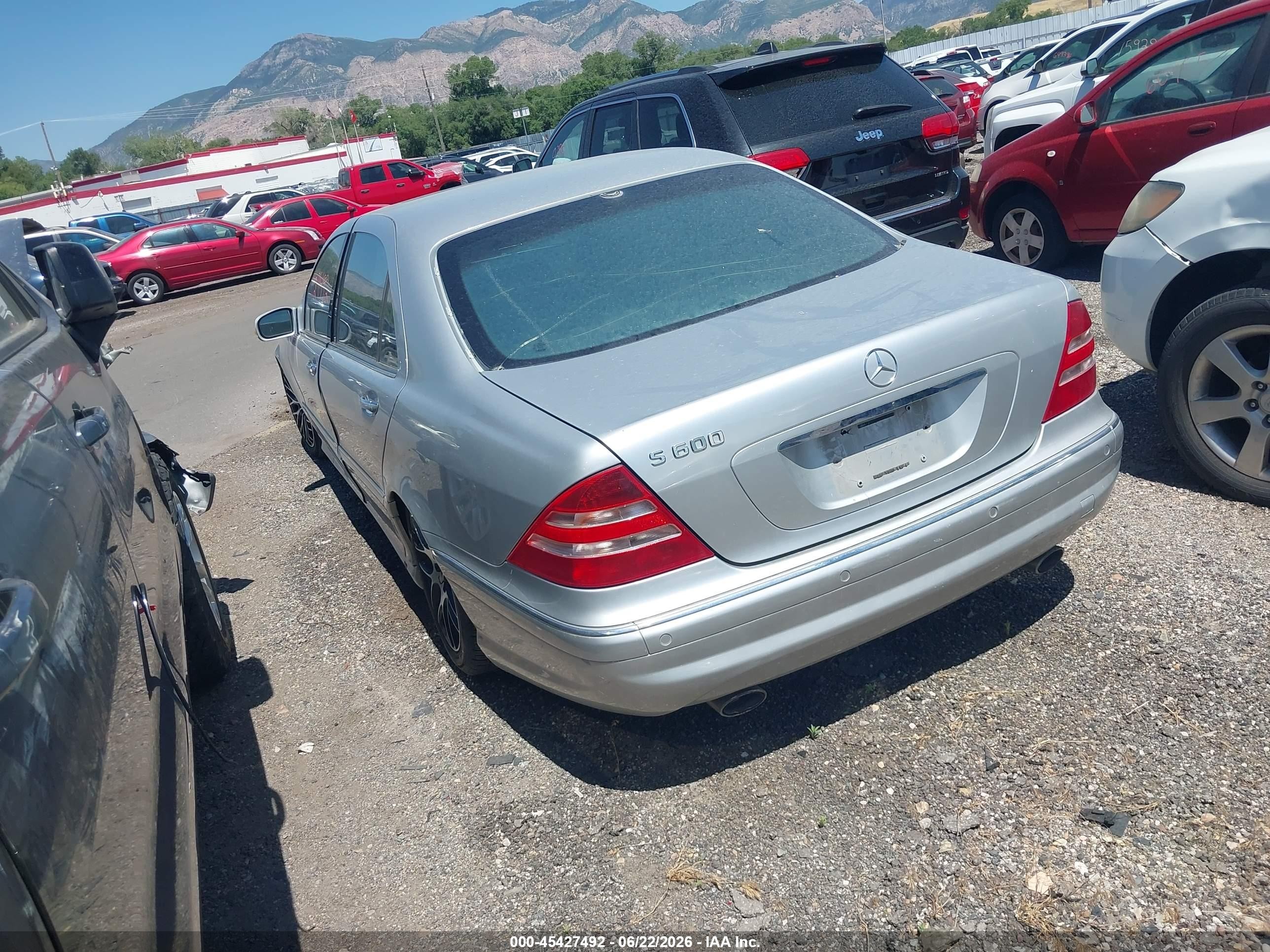 2001 Mercedes-Benz S-Class VIN WDBNG78JX1A195512 IAAI salvage auction — Normal Wear, Clear (Idaho), sold $275 on 2026-07-02 (photo 3)