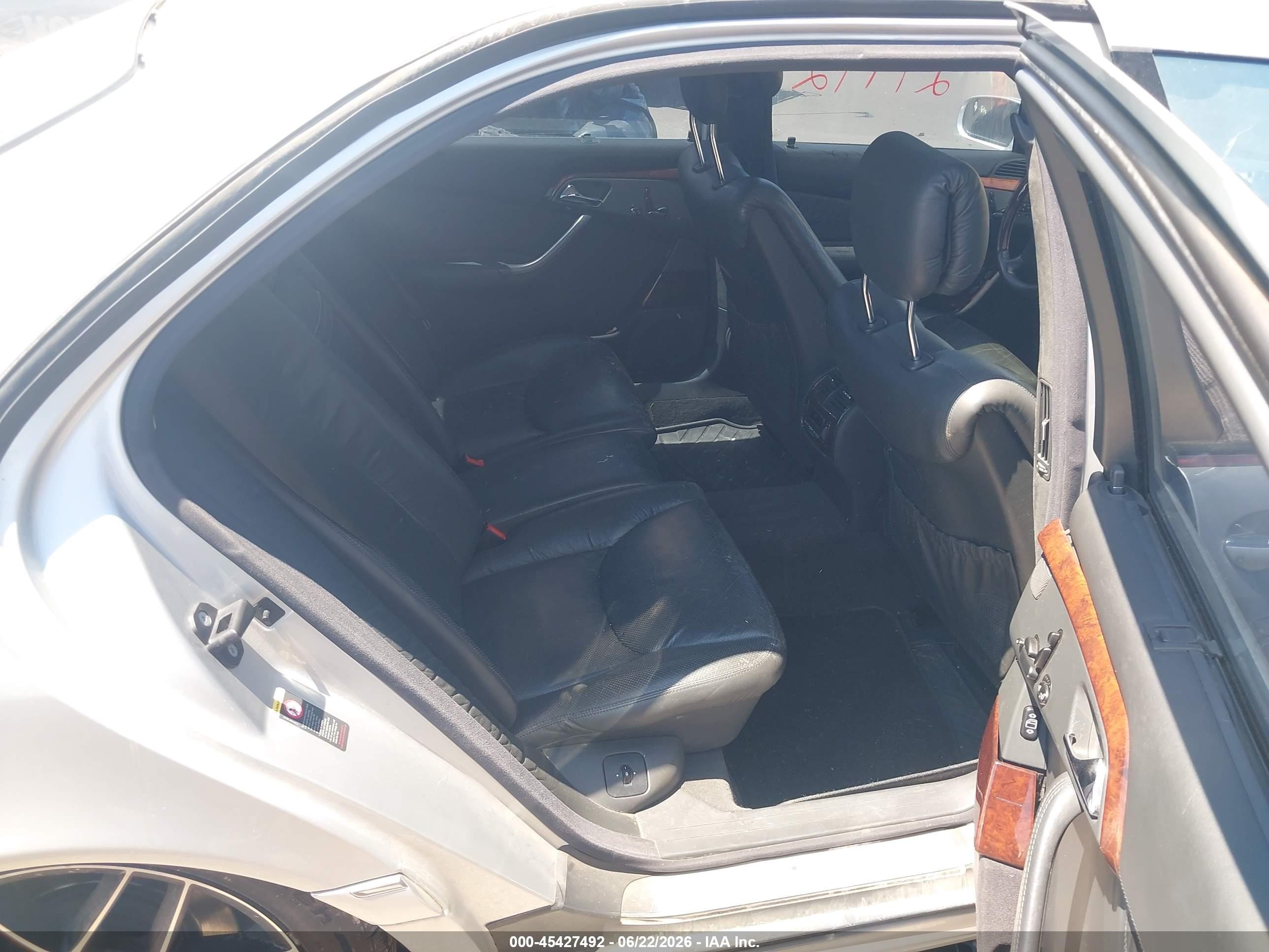 2001 Mercedes-Benz S-Class VIN WDBNG78JX1A195512 IAAI salvage auction — Normal Wear, Clear (Idaho), sold $275 on 2026-07-02 (photo 8)