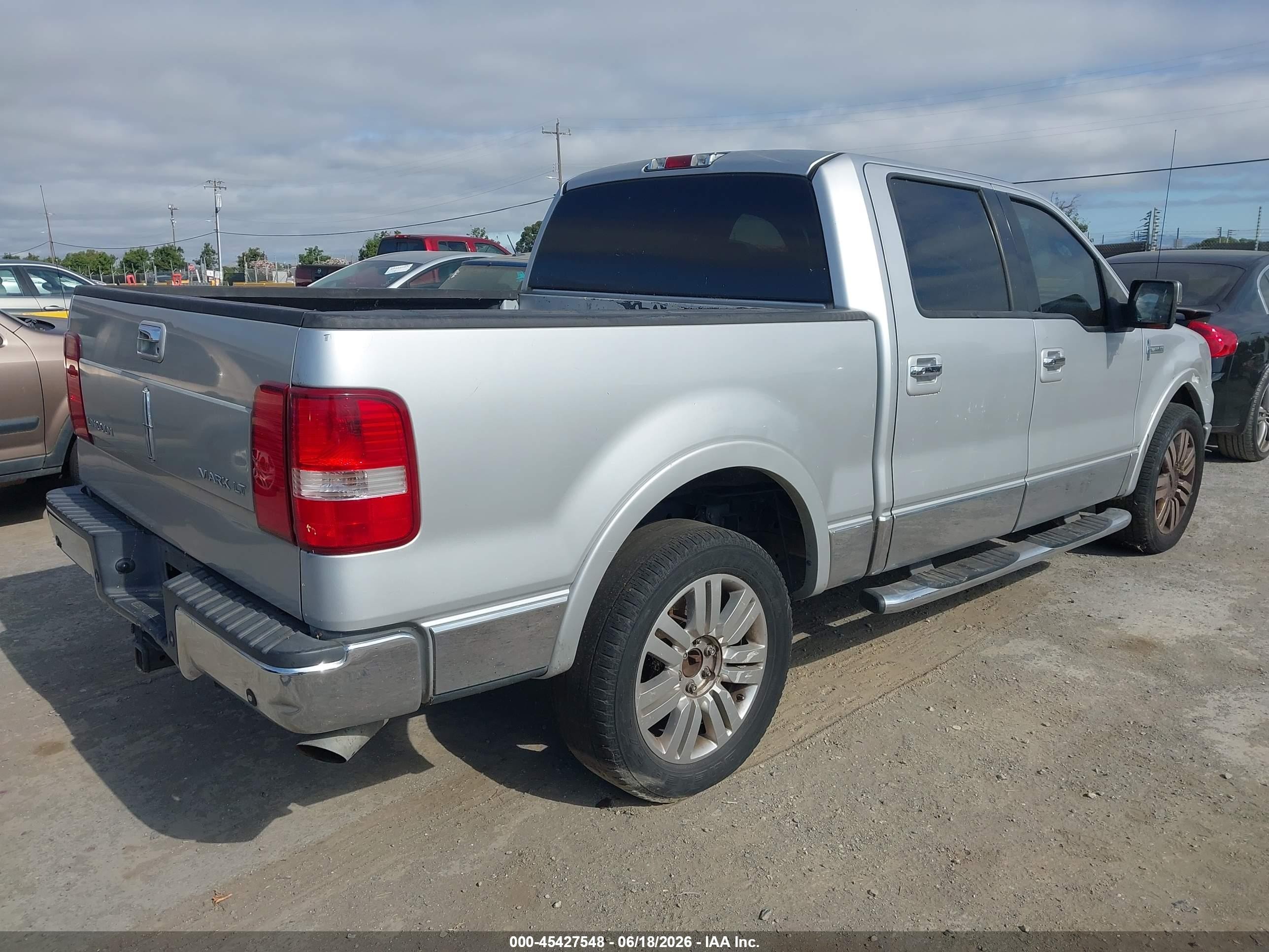 2006 Lincoln Mark Series VIN 5LTPW16526FJ22383 IAAI salvage auction — Normal Wear, Clear - Dealer Only (California), sold $650 on 2026-07-09 (photo 4)