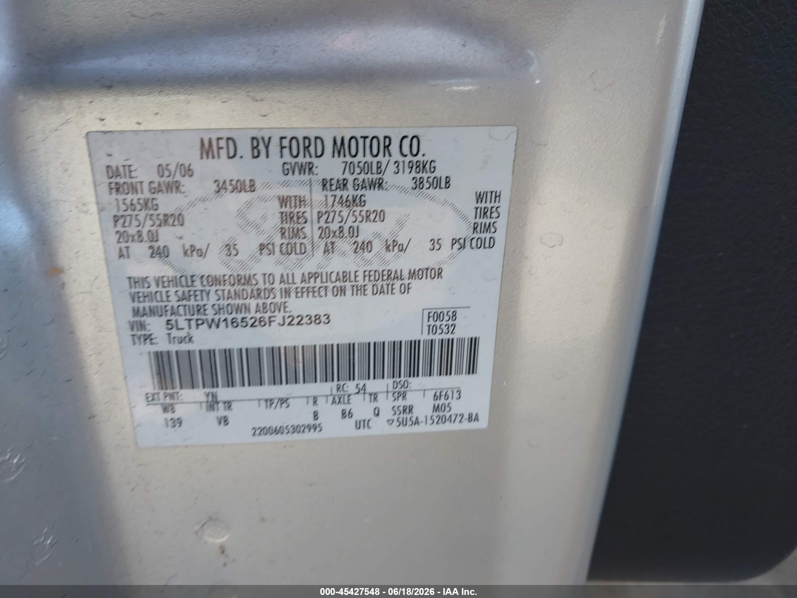 2006 Lincoln Mark Series VIN 5LTPW16526FJ22383 IAAI salvage auction — Normal Wear, Clear - Dealer Only (California), sold $650 on 2026-07-09 (photo 9)