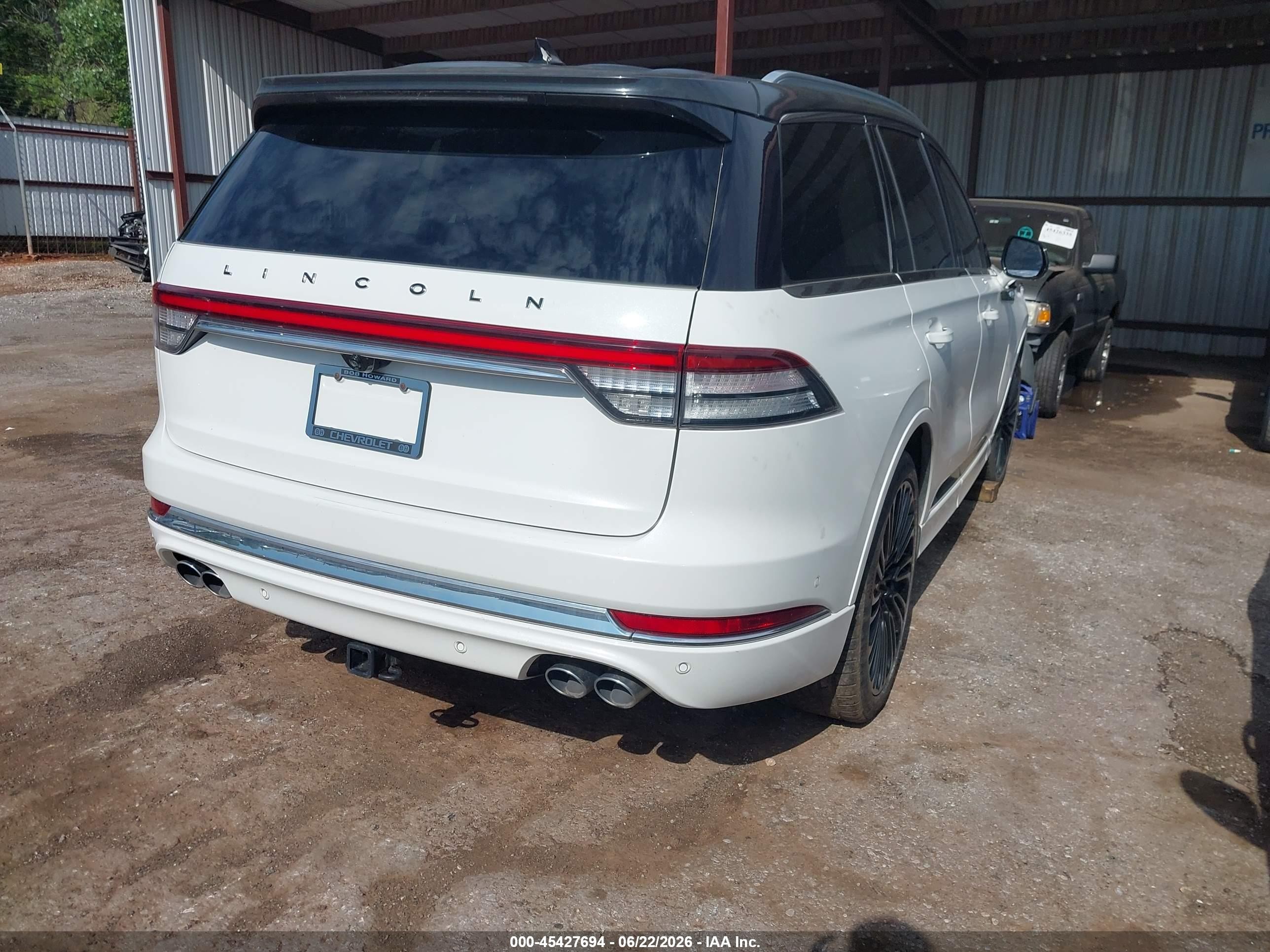 2020 Lincoln Aviator VIN 5LM5J9XC4LGL04914 IAAI salvage auction — Front End, Wait Title, sold $7,800 on 2026-09-21 (photo 4)