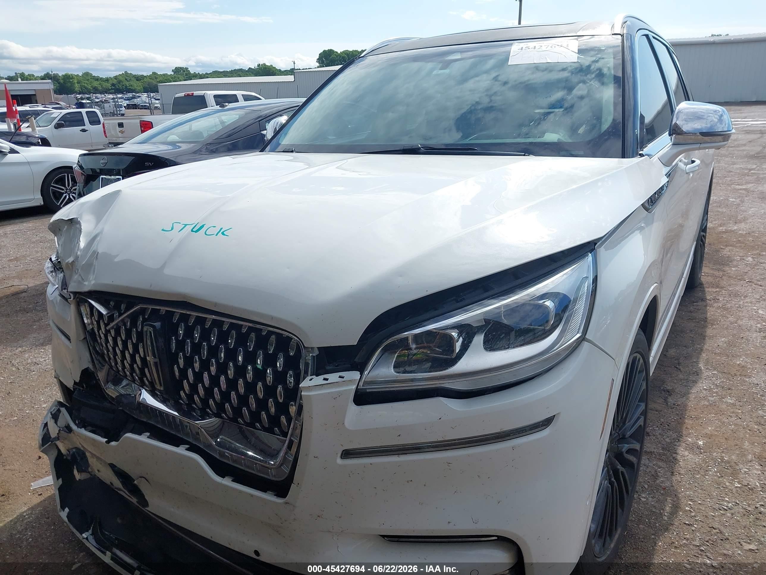 2020 Lincoln Aviator VIN 5LM5J9XC4LGL04914 IAAI salvage auction — Front End, Wait Title, sold $7,800 on 2026-09-21 (photo 6)