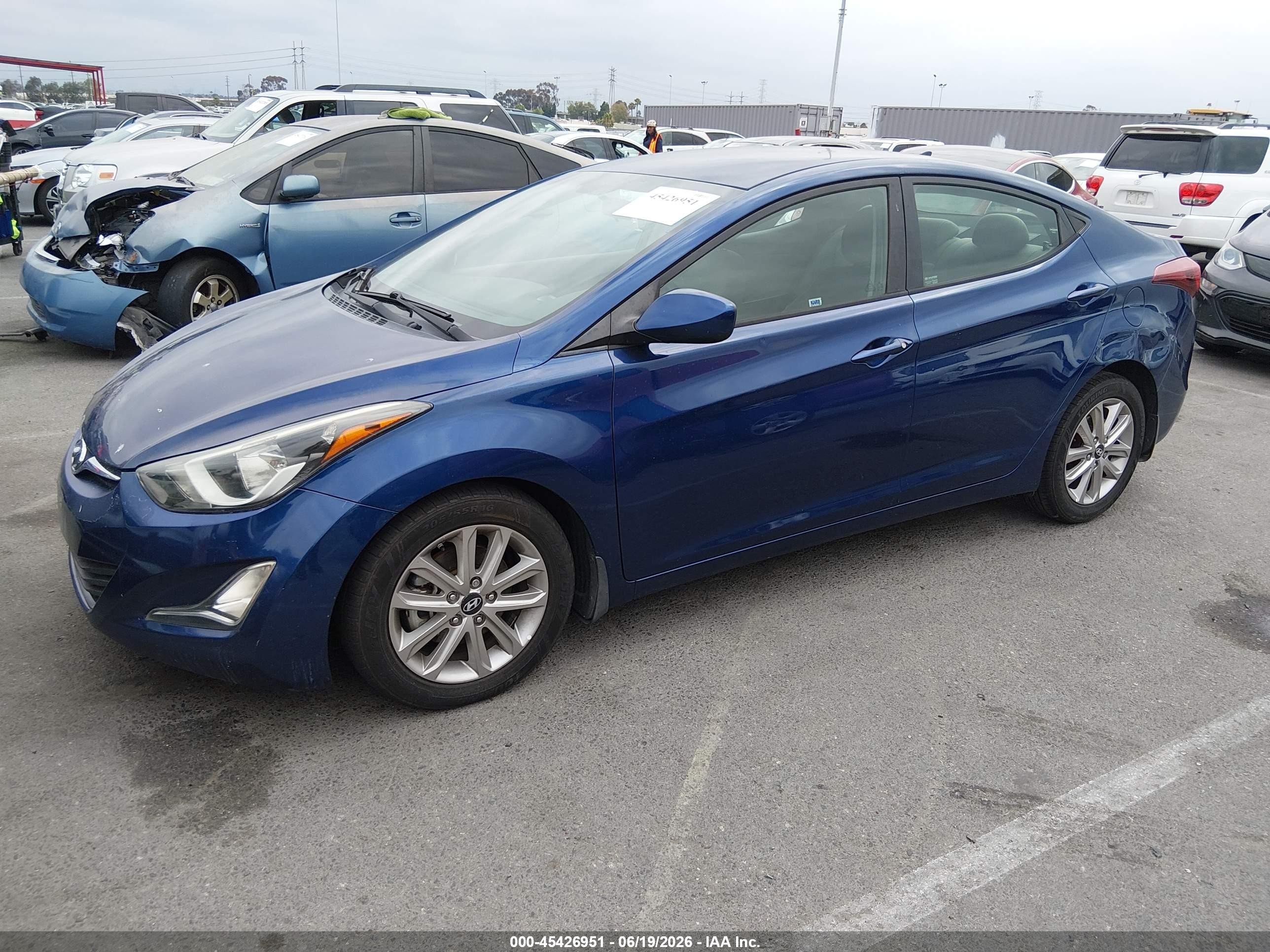 2016 Hyundai Elantra VIN 5NPDH4AE2GH688933 IAAI salvage auction — Normal Wear, Salvage (California), sold $1,550 on 2026-07-09 (photo 2)