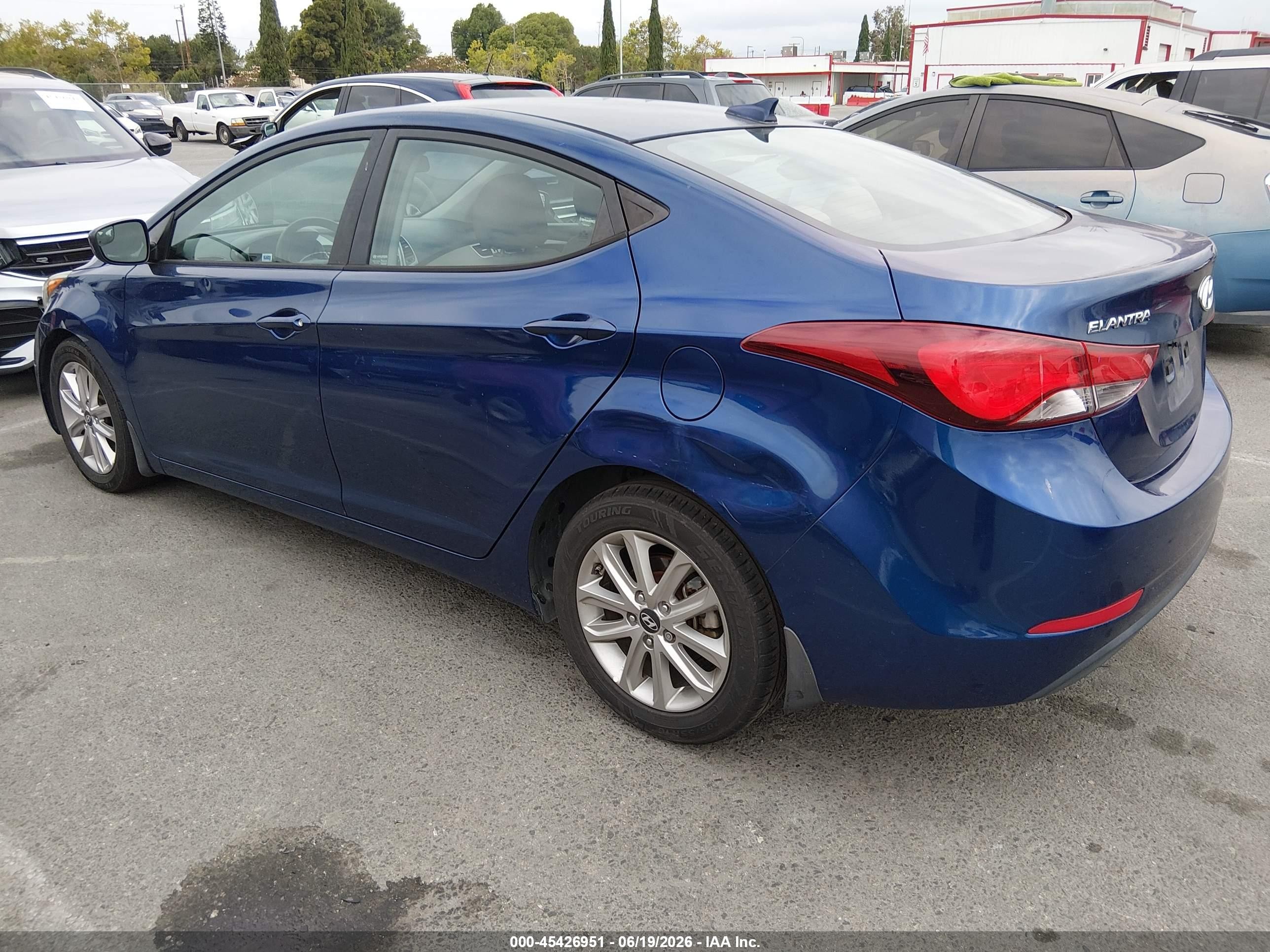 2016 Hyundai Elantra VIN 5NPDH4AE2GH688933 IAAI salvage auction — Normal Wear, Salvage (California), sold $1,550 on 2026-07-09 (photo 3)