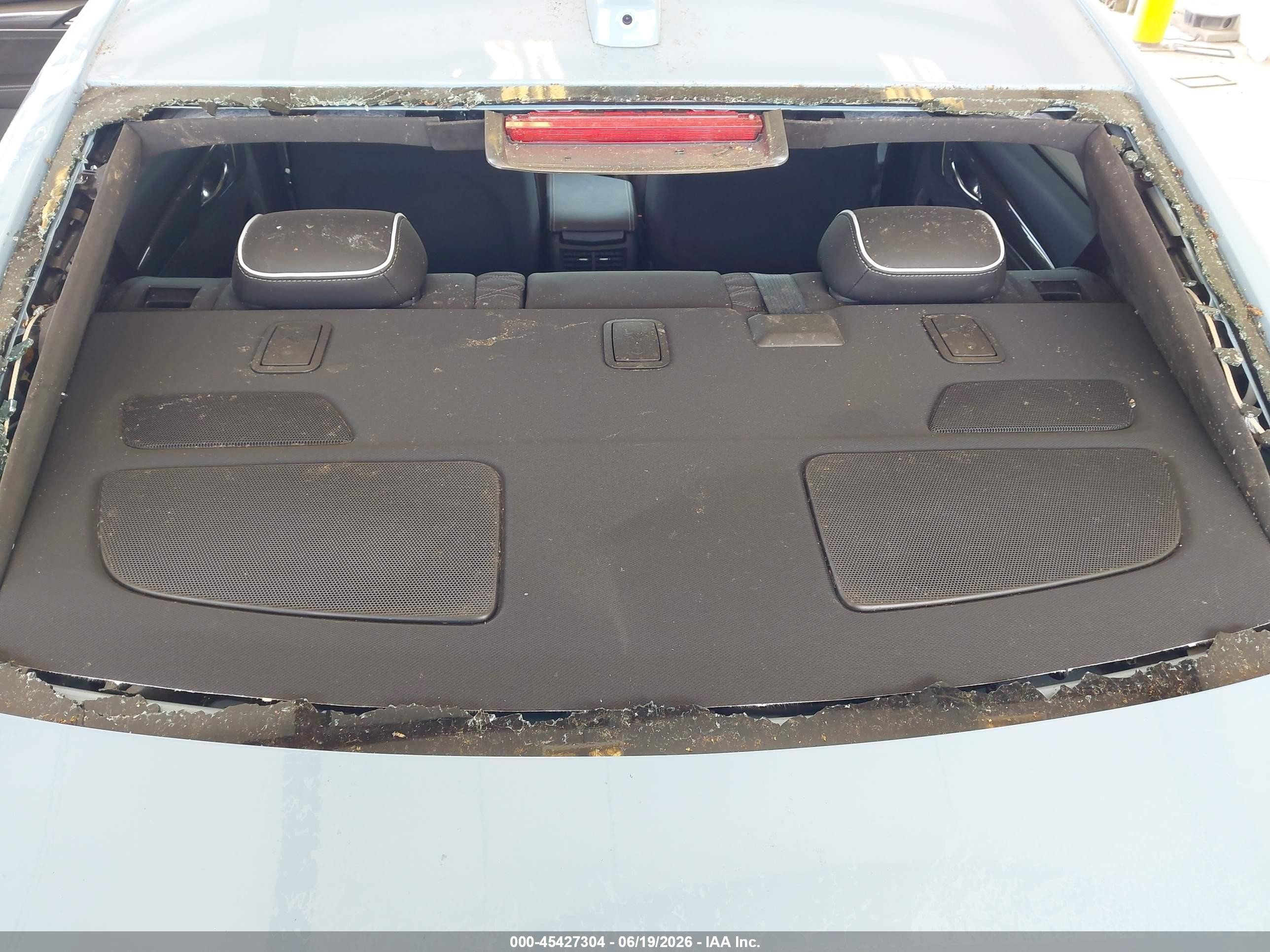 2026 Cadillac Ct5-v VIN 1G6D25R60T0860570 IAAI salvage auction — Storm Damage, Bill Of Sale (Washington), sold $58,500 on 2026-08-03 (photo 6)