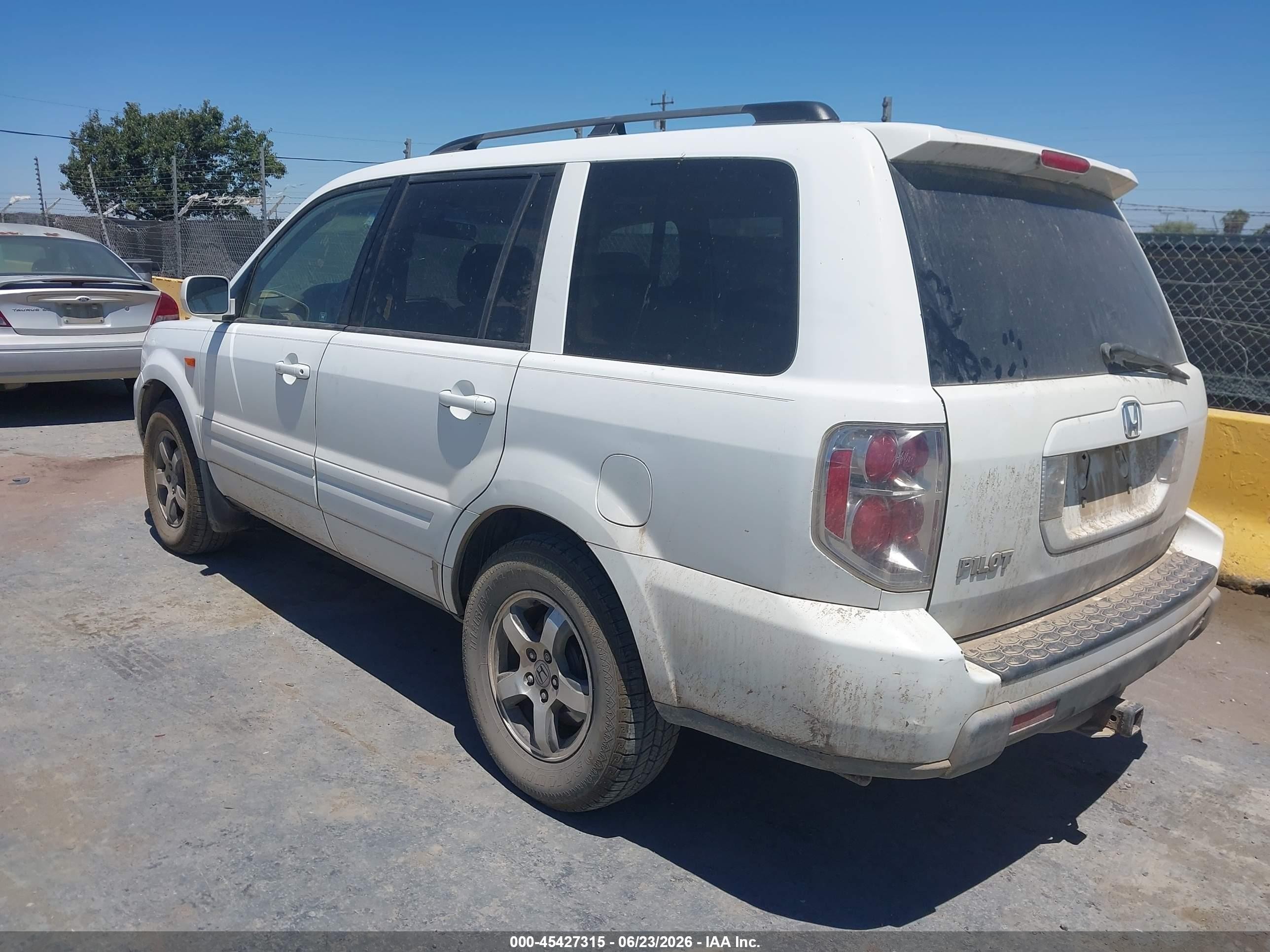 2008 Honda Pilot VIN 5FNYF28668B024242 IAAI salvage auction — Normal Wear, Clear - Dealer Only (California), sold $350 on 2026-07-02 (photo 3)