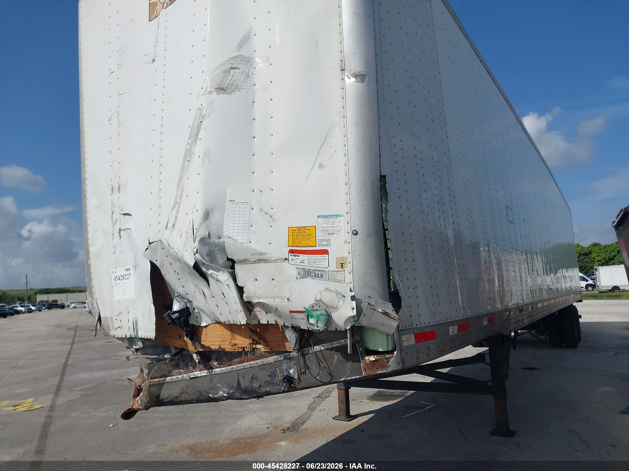 2020 Utility Trailer Mfg Utility Trailer Mfg VIN 1UYVS2538L7802811 IAAI salvage auction — All Over, Certificate Of Destruction (Florida), sold $25 on 2026-10-07 (photo 2)