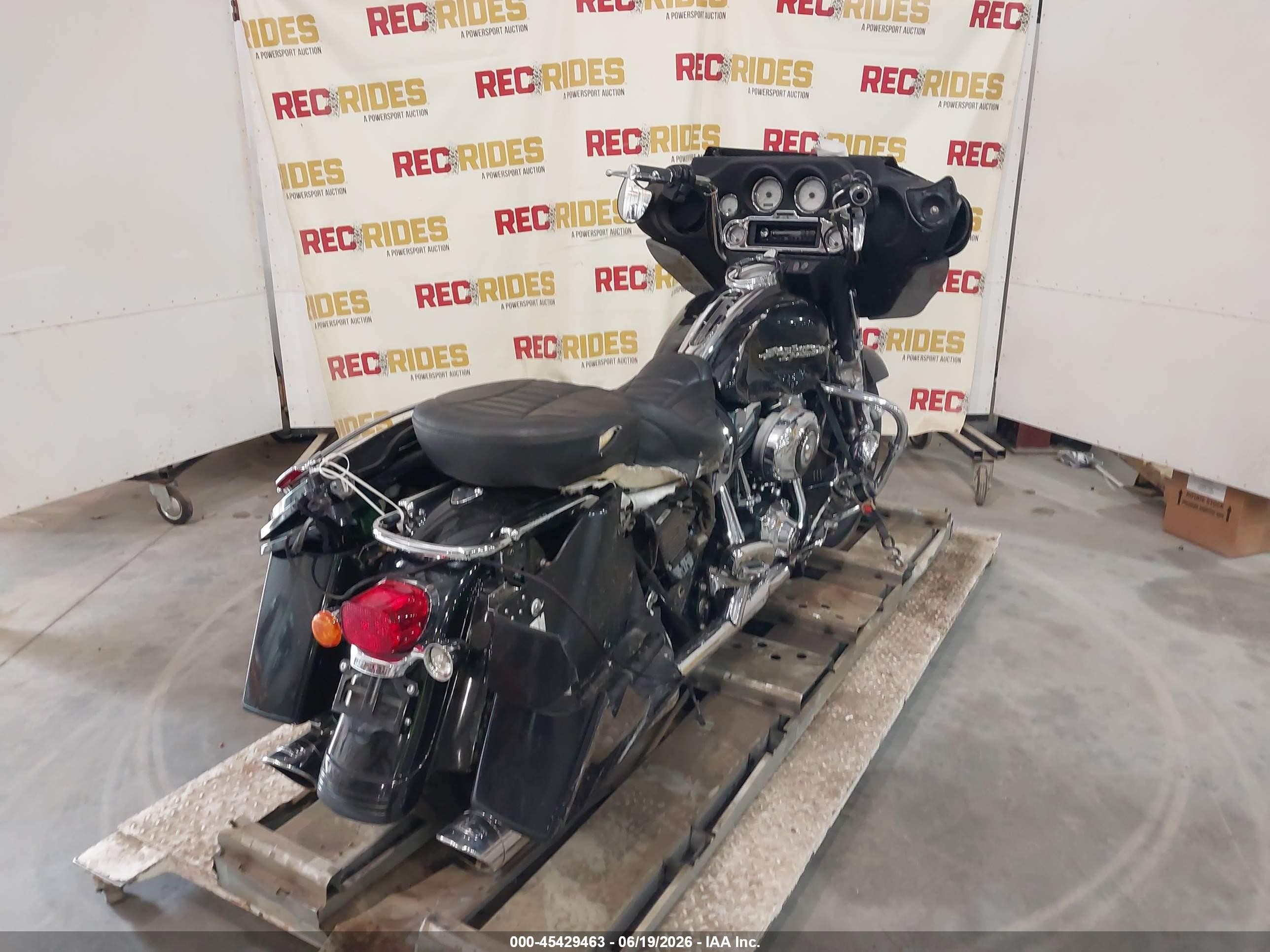 2007 Harley-davidson Flhx VIN 1HD1KB4107Y669778 IAAI salvage auction — Side, Salvage (Georgia), sold $550 on 2026-09-03 (photo 4)