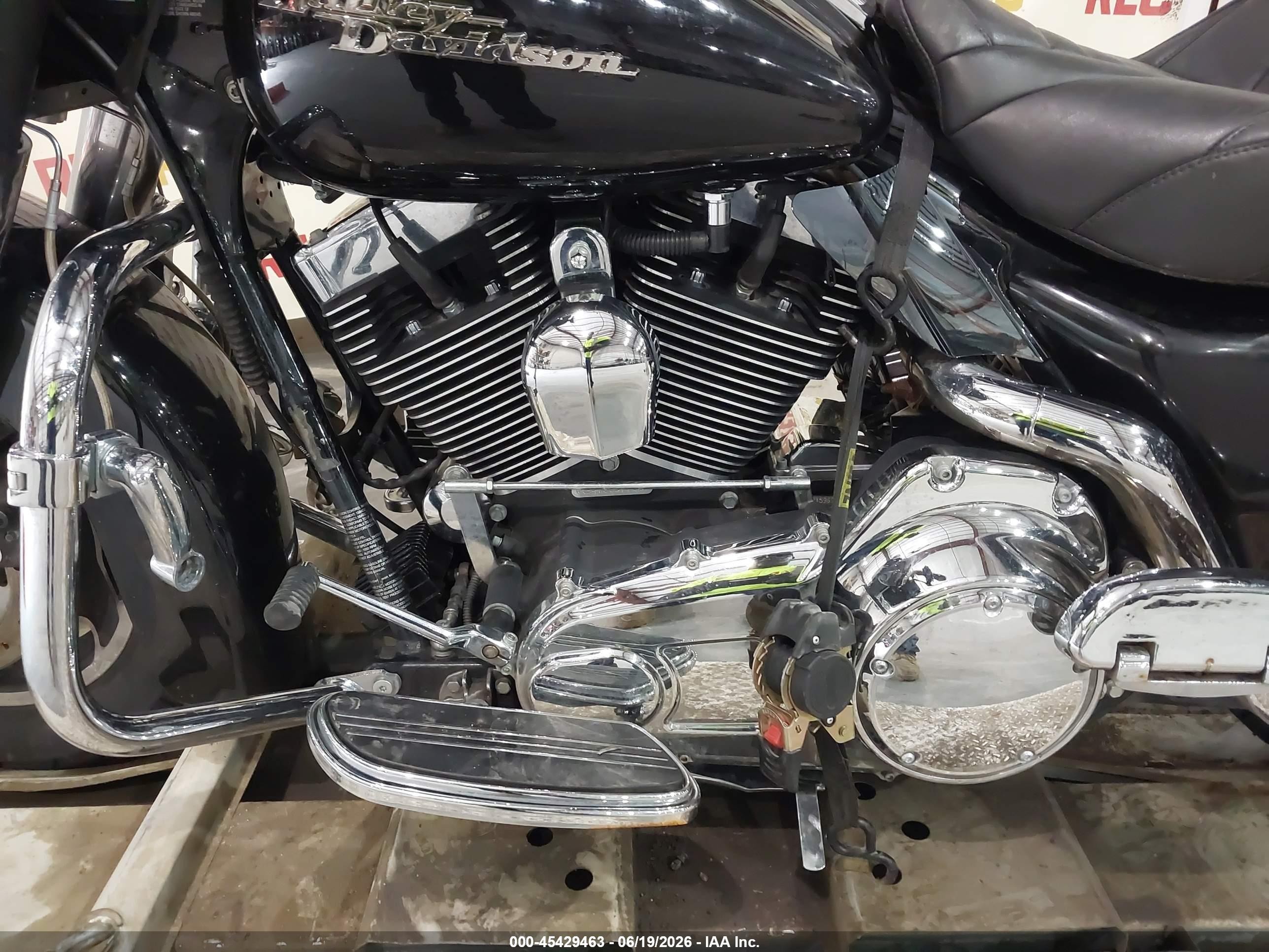 2007 Harley-davidson Flhx VIN 1HD1KB4107Y669778 IAAI salvage auction — Side, Salvage (Georgia), sold $550 on 2026-09-03 (photo 9)