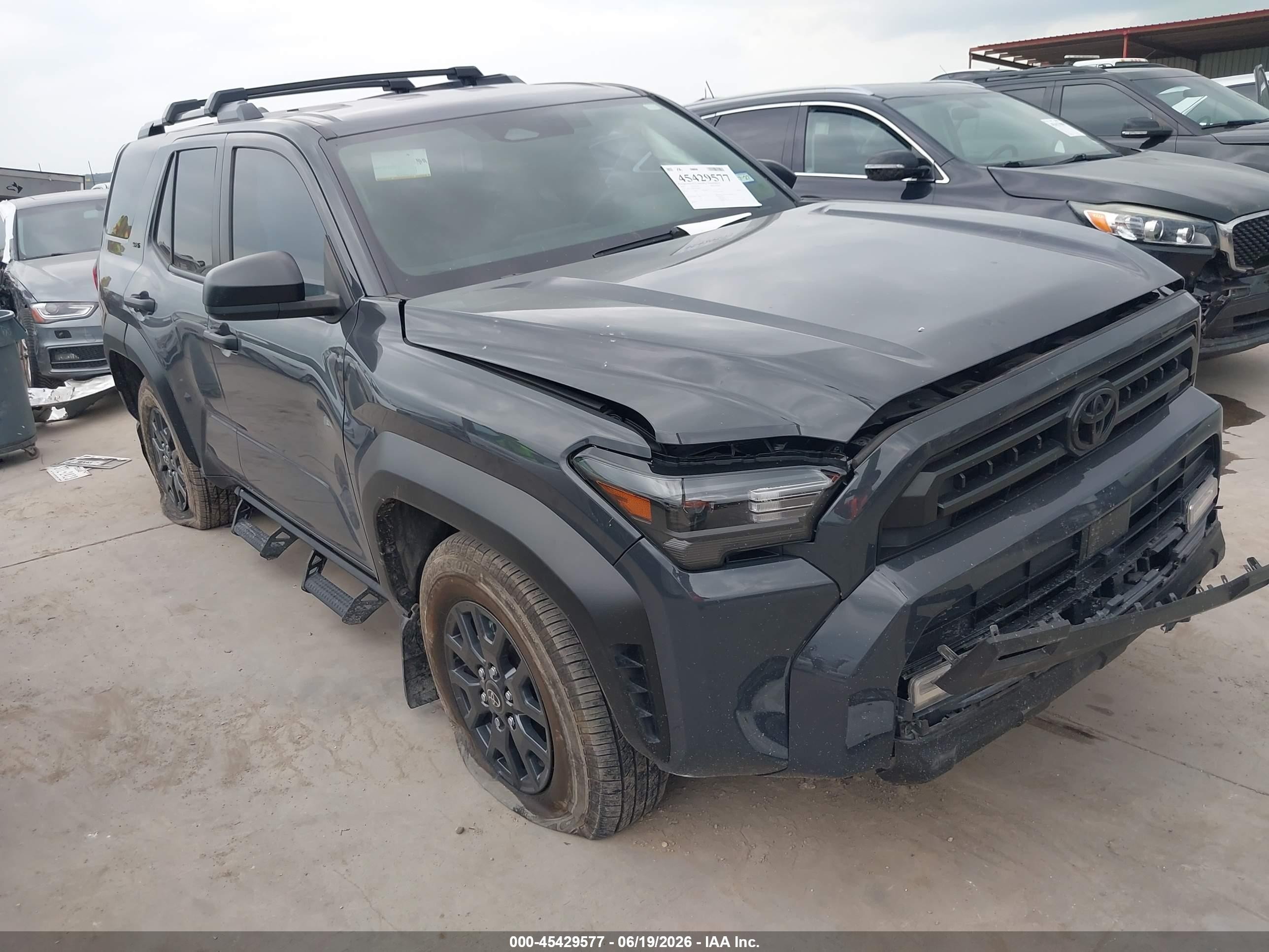 2025 Toyota 4Runner VIN JTEVA5BR4S5034973 — IAAI salvage auction photo