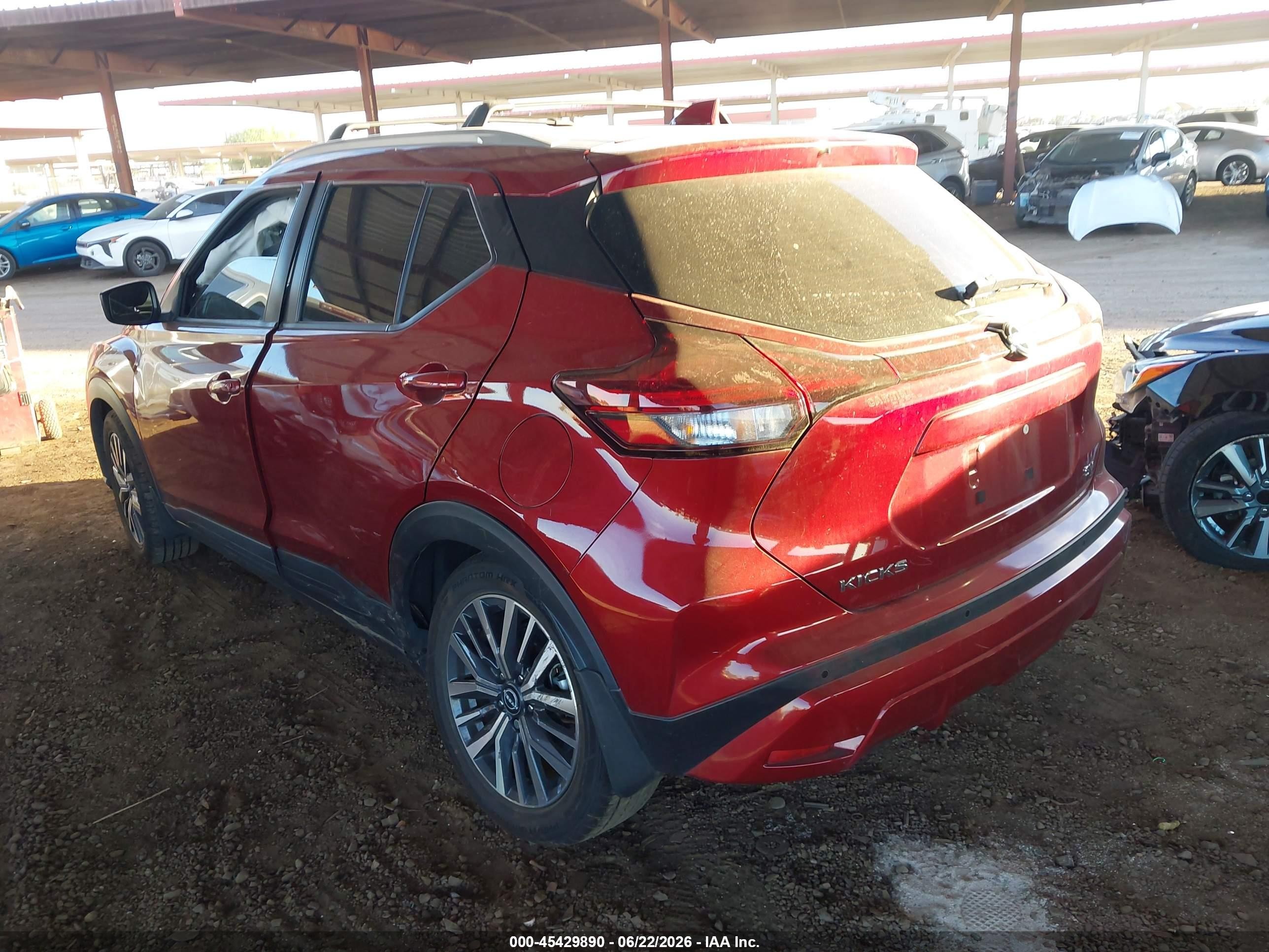 2022 Nissan Kicks VIN 3N1CP5CV7NL502966 IAAI salvage auction — Side, Salvage (Arizona), sold $3,250 on 2026-07-11 (photo 3)
