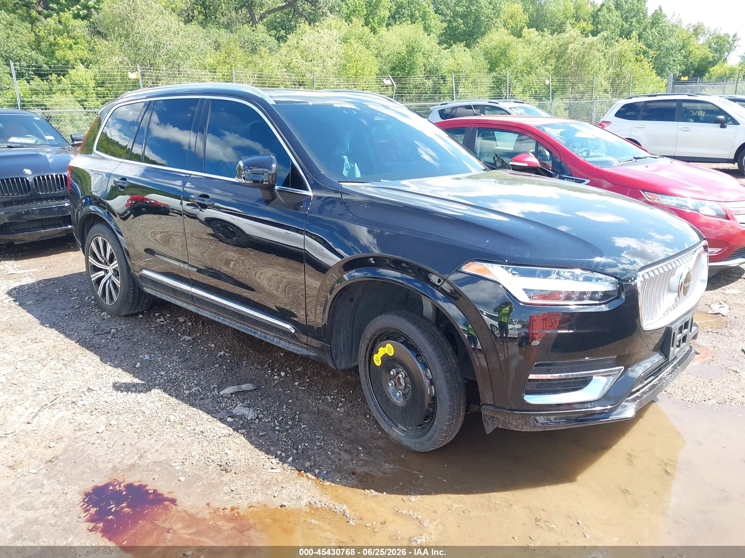 2024 Volvo Xc90 VIN YV4L12PK8R1159124 IAAI salvage auction — Side, Salvage (Illinois), sold $10,650 on 2026-09-09 (photo 1)
