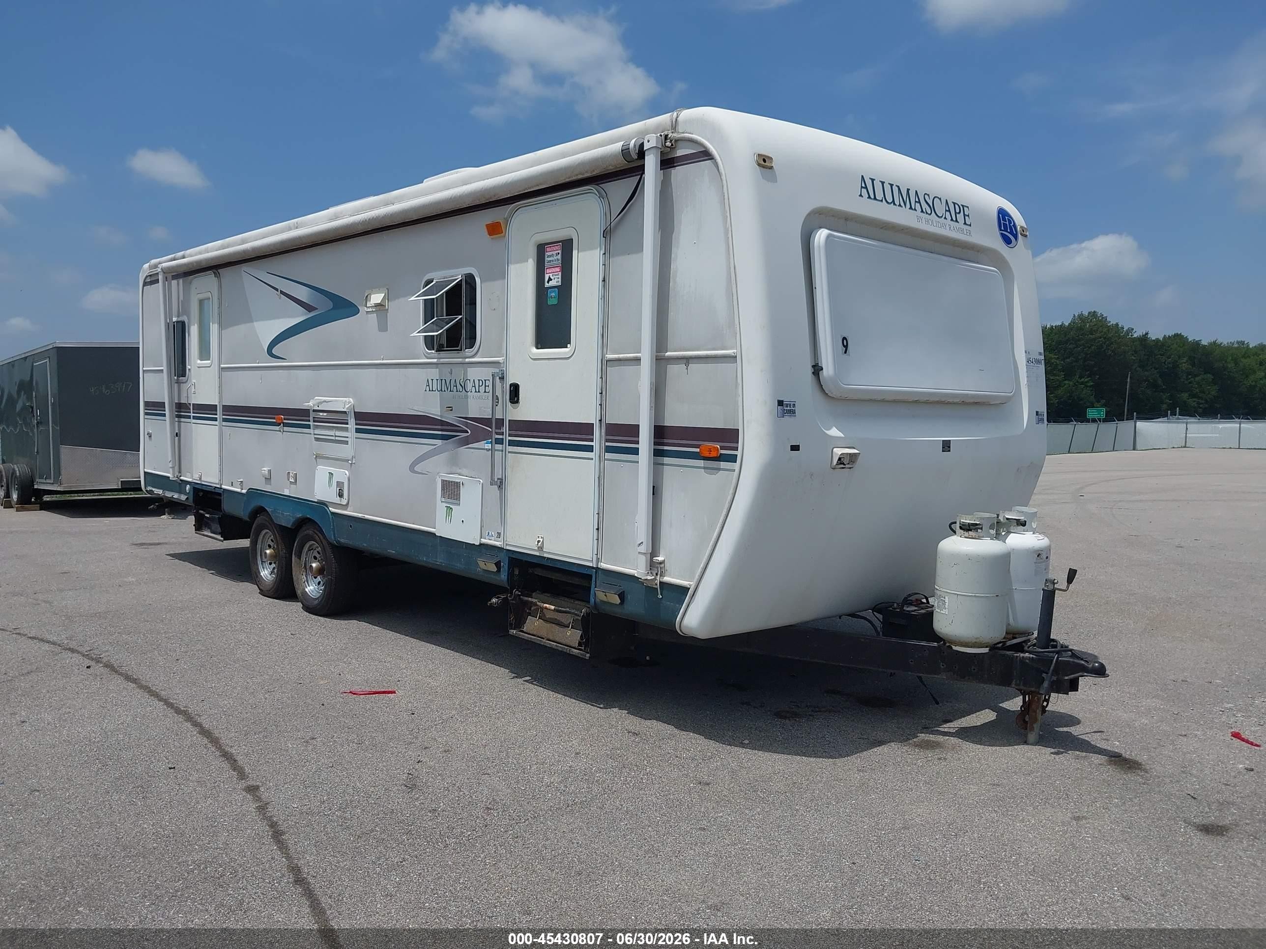 2001 Holiday Rambler Other VIN 1KB131G291E124562 IAAI salvage auction — Water/Flood, Salvage (Indiana), sold $325 on 2026-09-17 (photo 1)