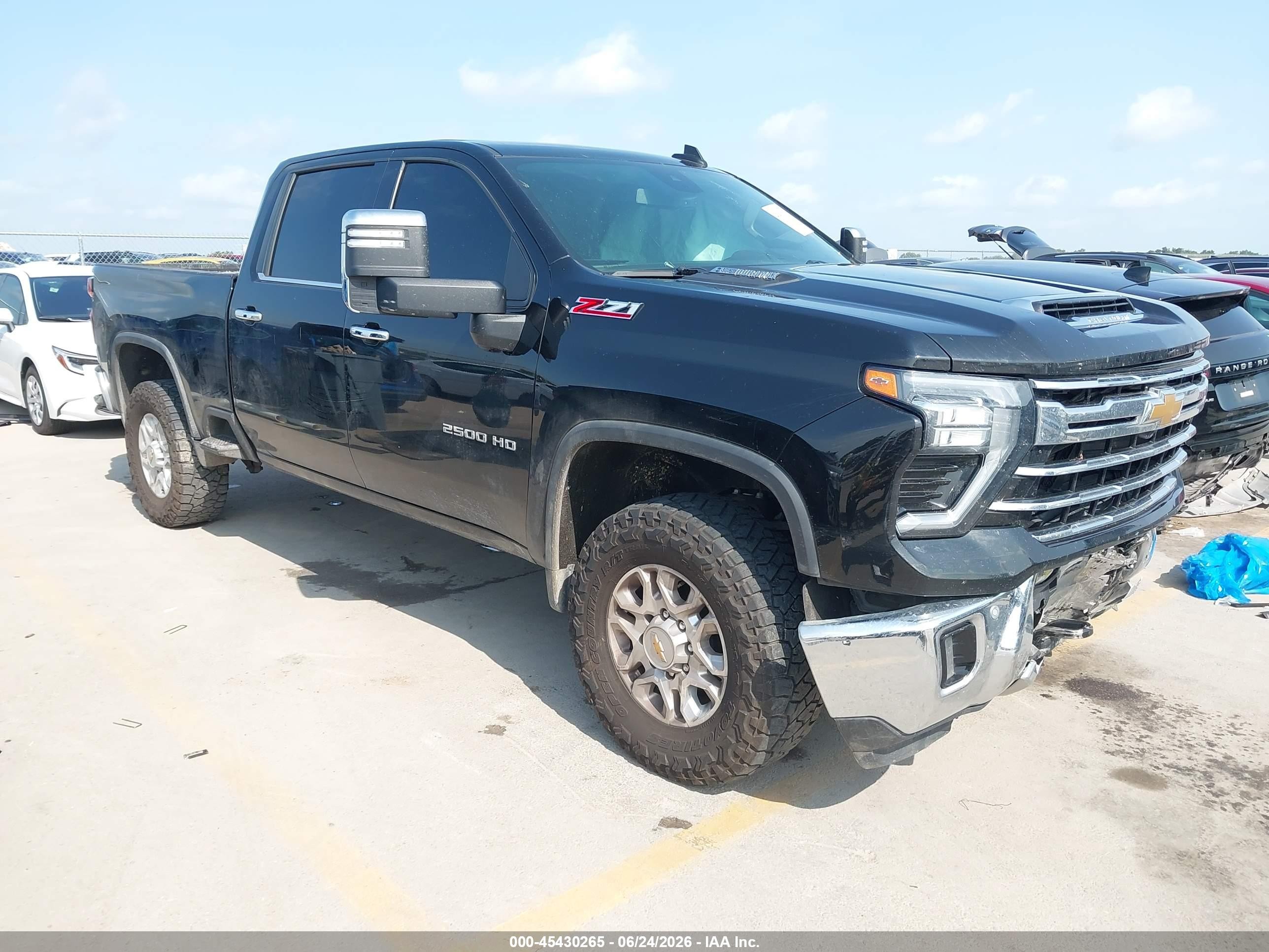 2024 Chevrolet Silverado 2500 VIN 2GC4YPEY2R1230545 — IAAI salvage auction photo