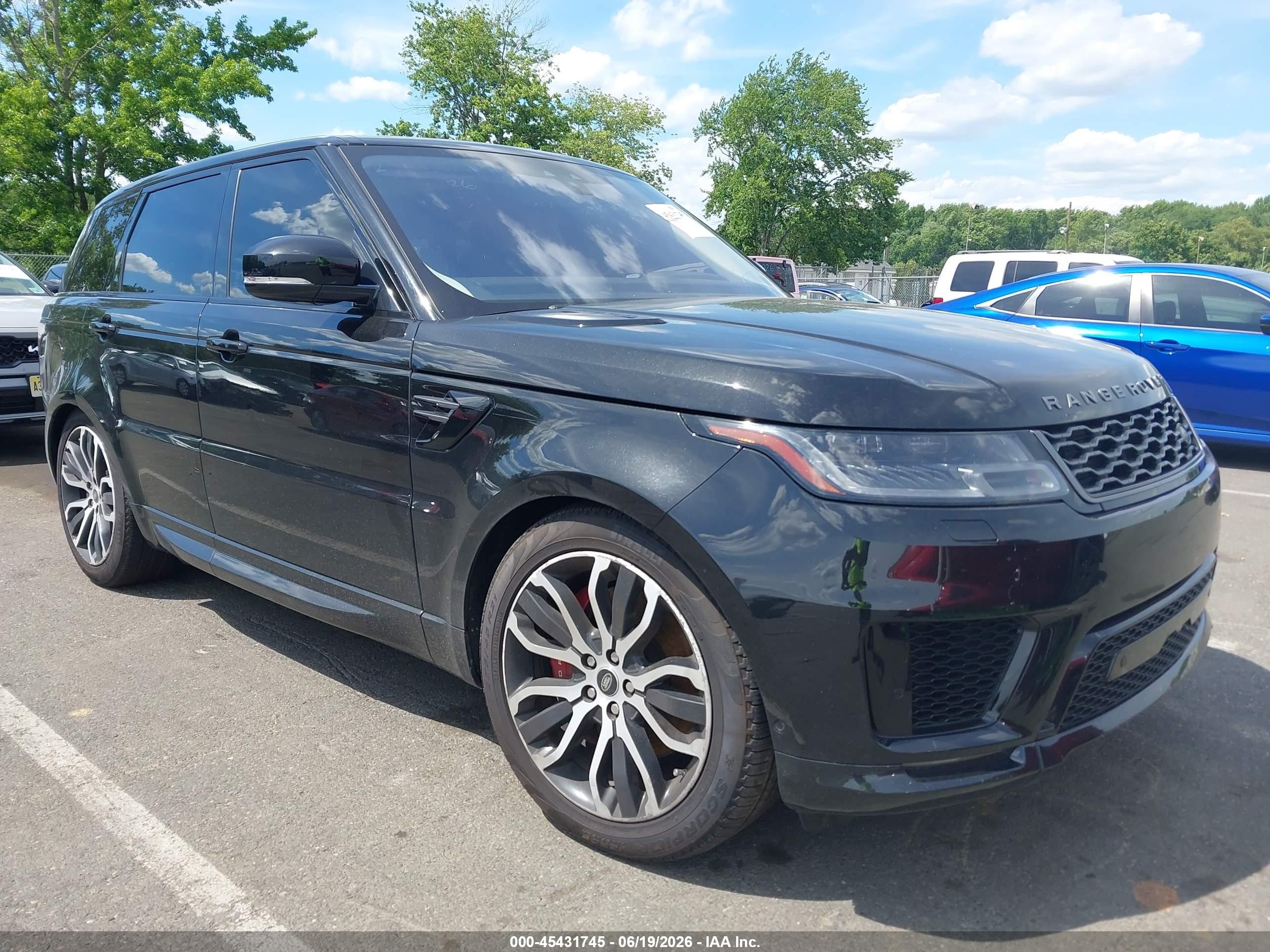 2019 Land Rover Range Rover Sport VIN SALWR2RE6KA840624 — IAAI salvage auction photo