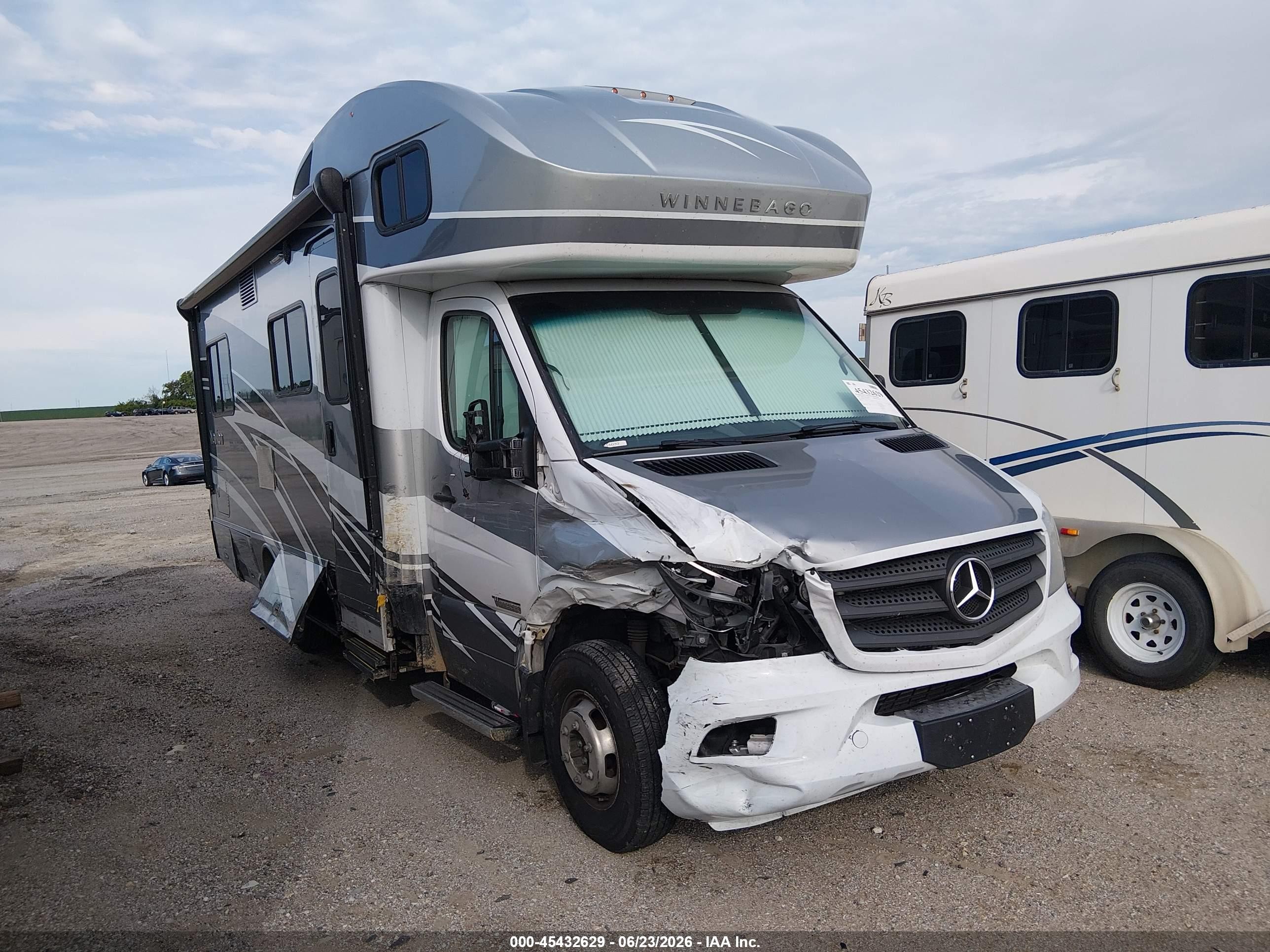 2018 Winnebago Class C Mercedes Chassis VIN WDAPF4CCXH9709703 — IAAI salvage auction photo