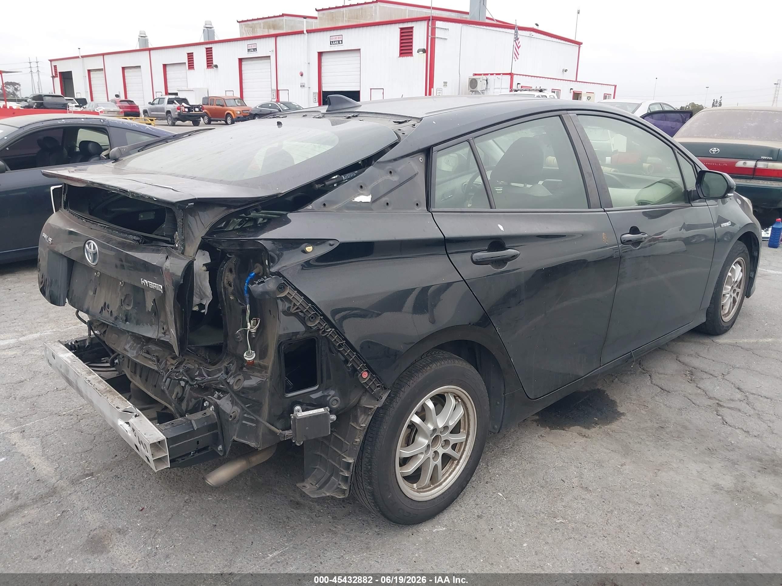 2017 Toyota Prius VIN JTDKARFU3H3047649 IAAI salvage auction — Rear End, Salvage (California), sold $3,200 on 2026-07-09 (photo 4)